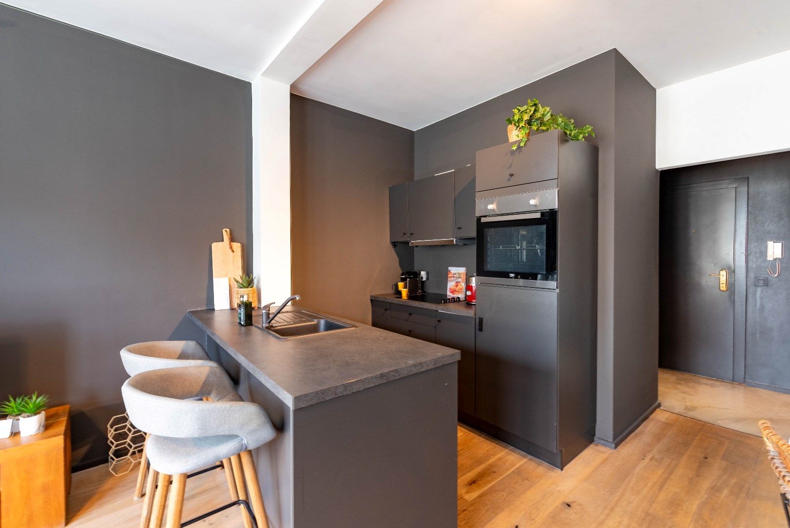 Instapklaar appartement met 2 slpks in kleinschalig gebouw foto 2