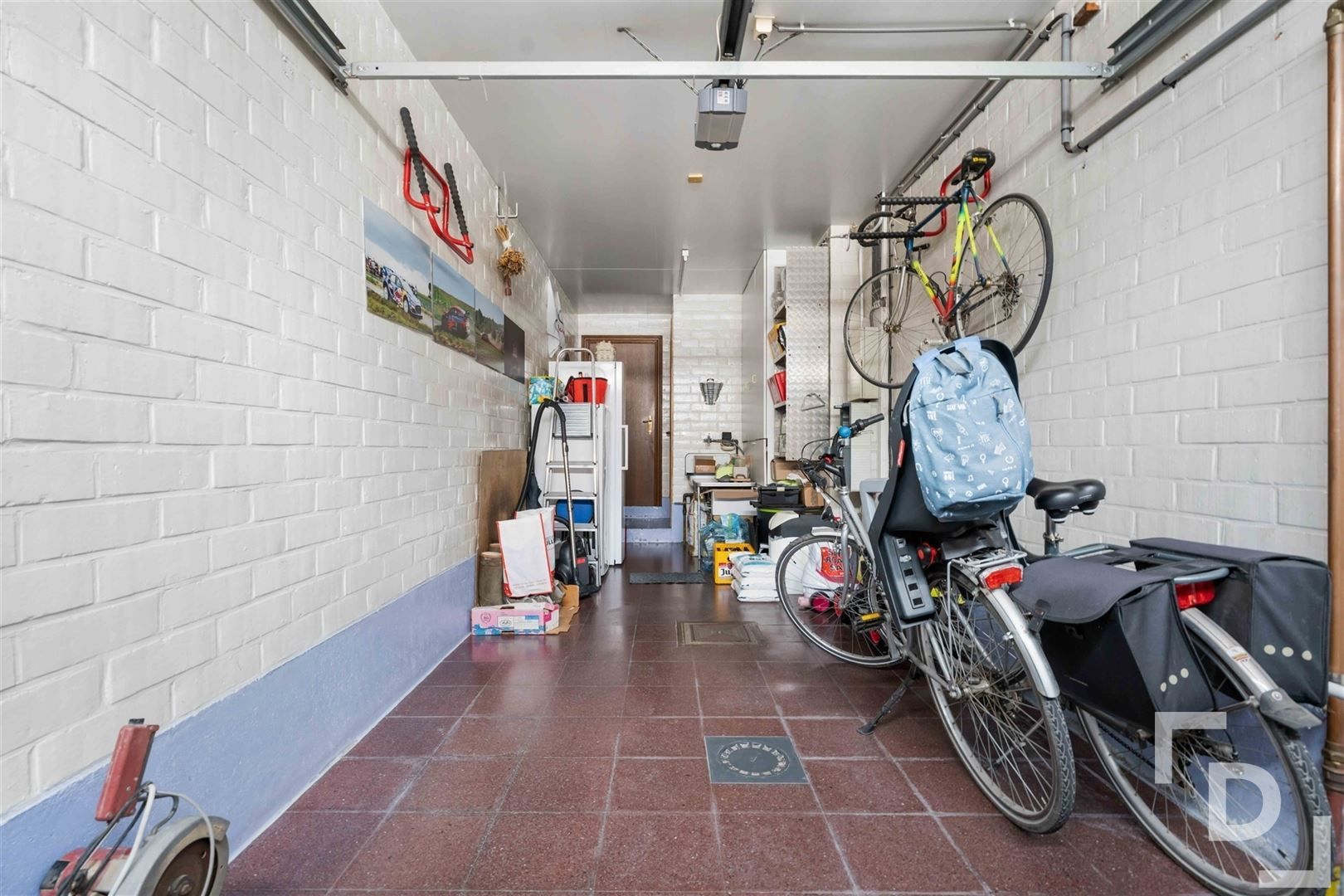 Ruime gezinswoning met grote tuin en uitweg te koop in Menen. foto 30