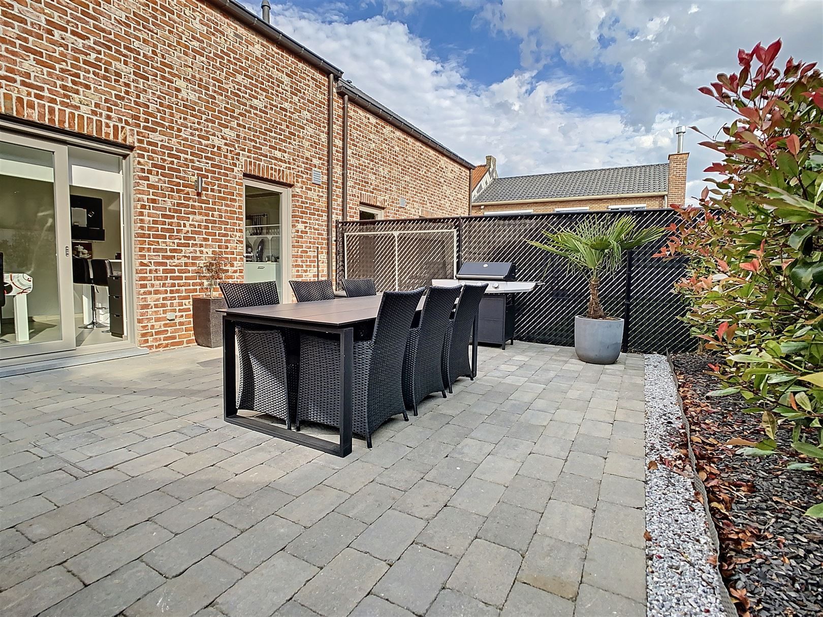 Mooie woning, 3 slpks, garage en groot terras foto 3