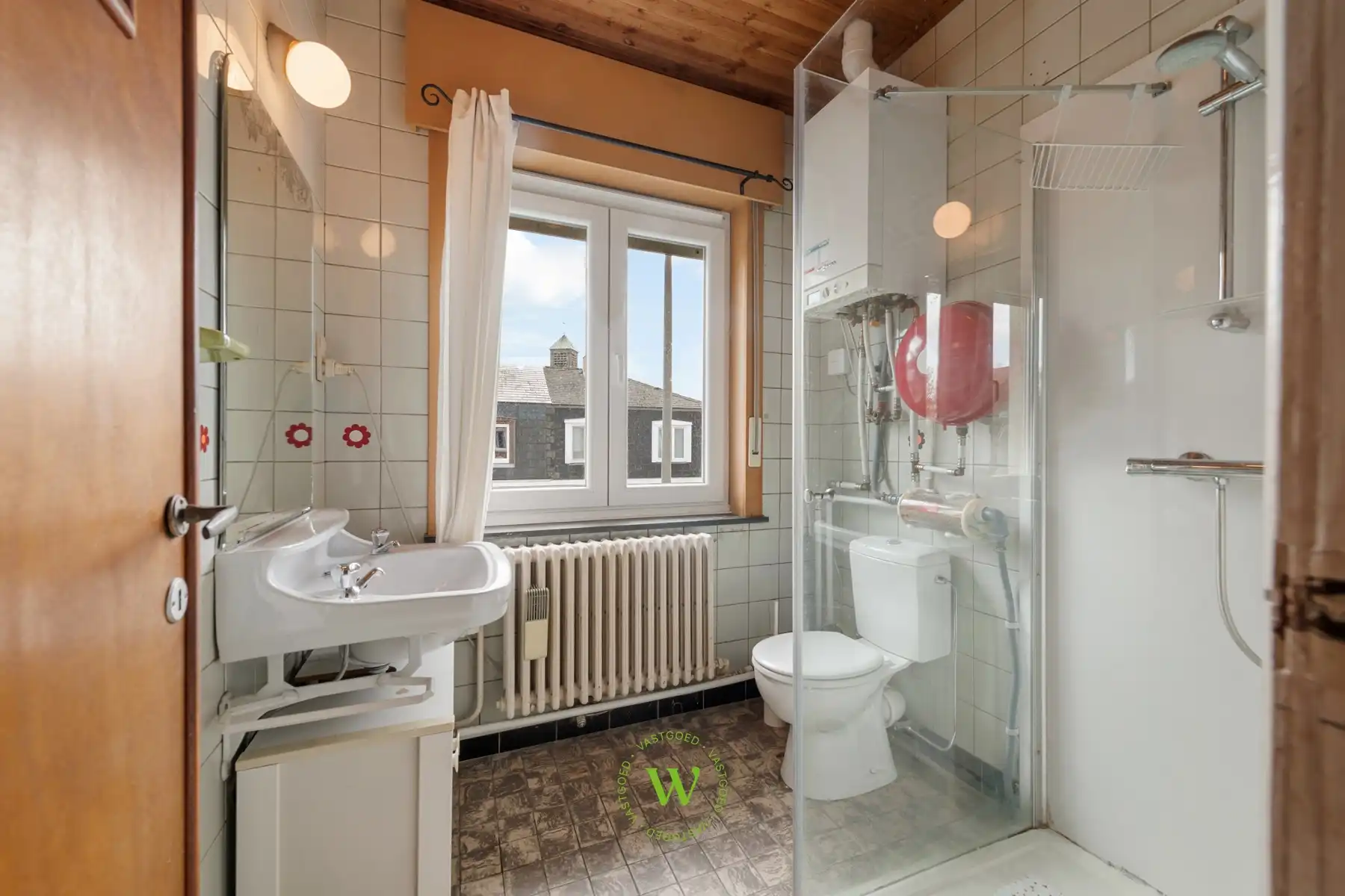 Verrassende en charmante halfopen bebouwing te Assebroek. foto 17