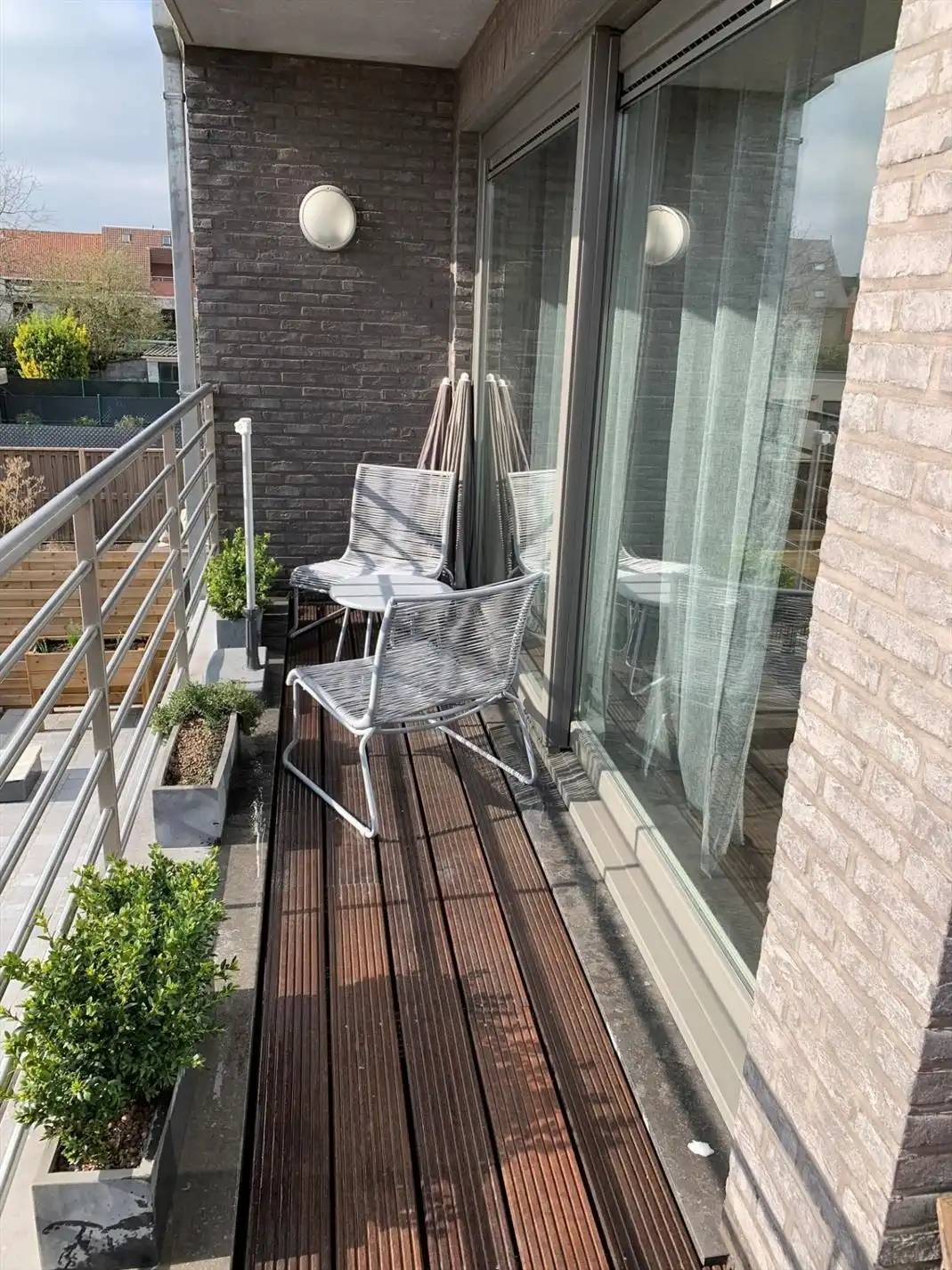 Modern en centraal gelegen appartement te Zulte. foto 11