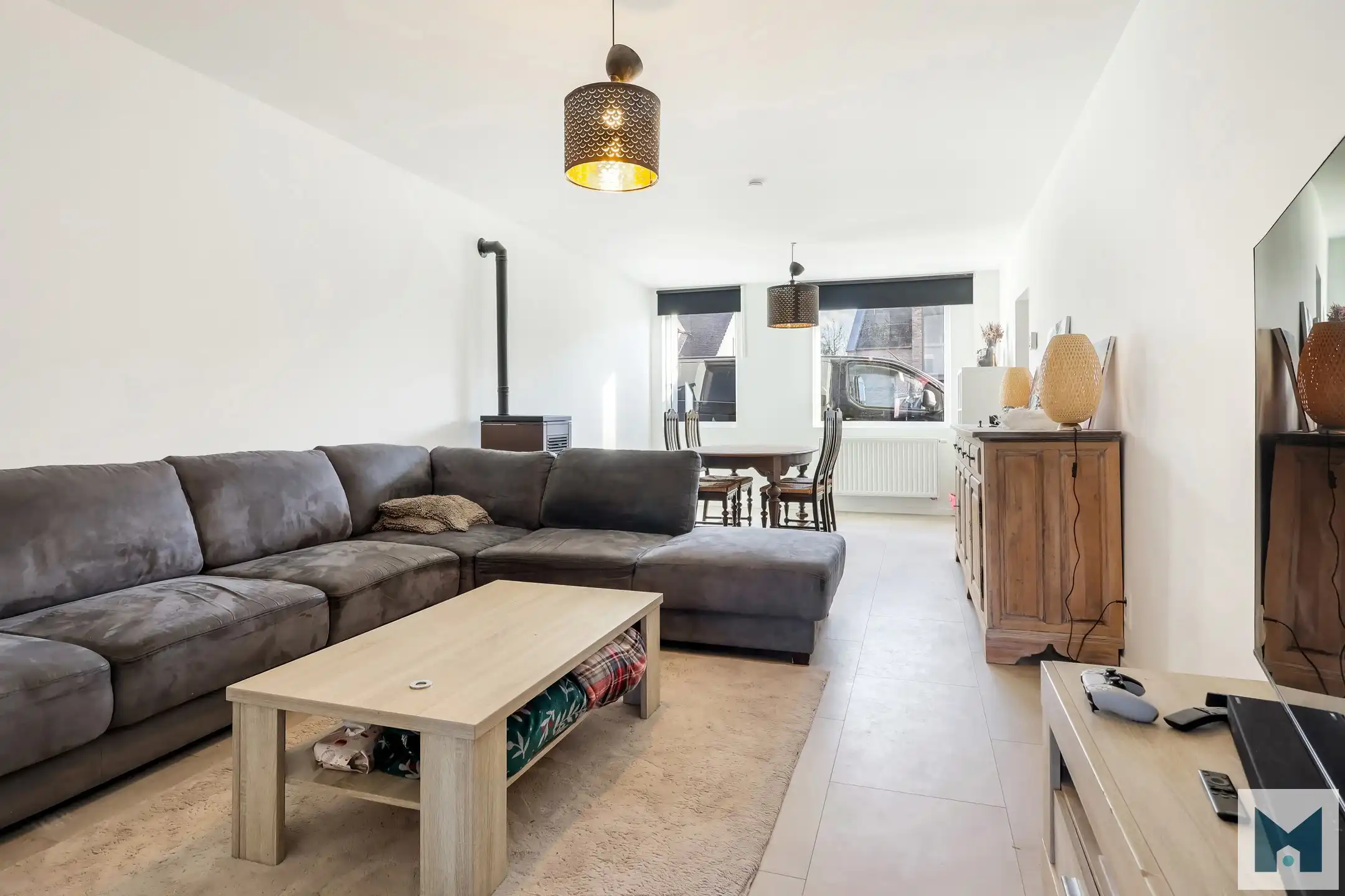 Vernieuwde, energetische woning met 5 slpks te Baasrode! foto 3