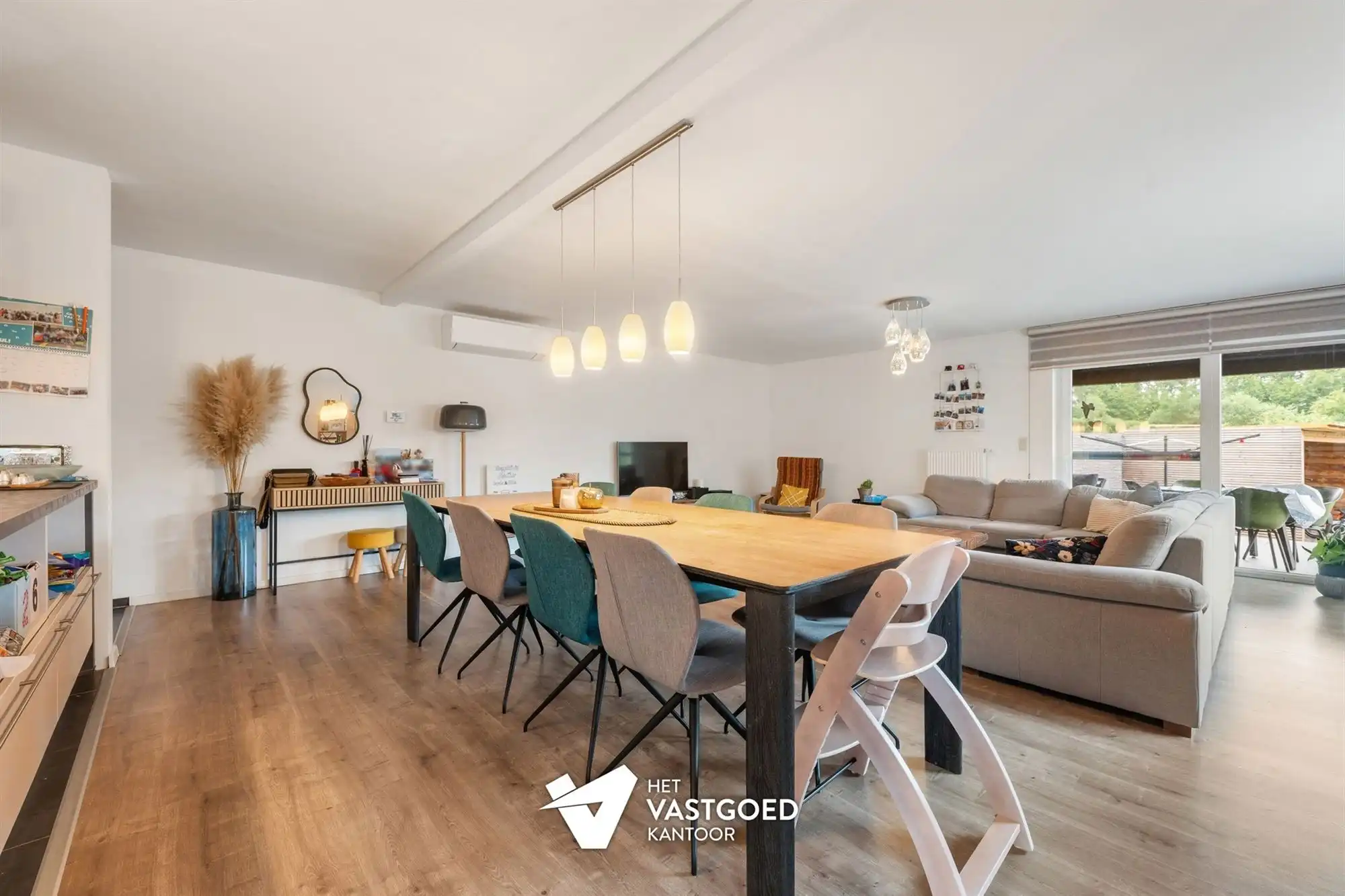 PERFECT ONDERHOUDEN EN ENERGIEZUINIG GELIJKVLOERS APPARTEMENT (165M²) EN TUIN TE BERINGEN foto 4