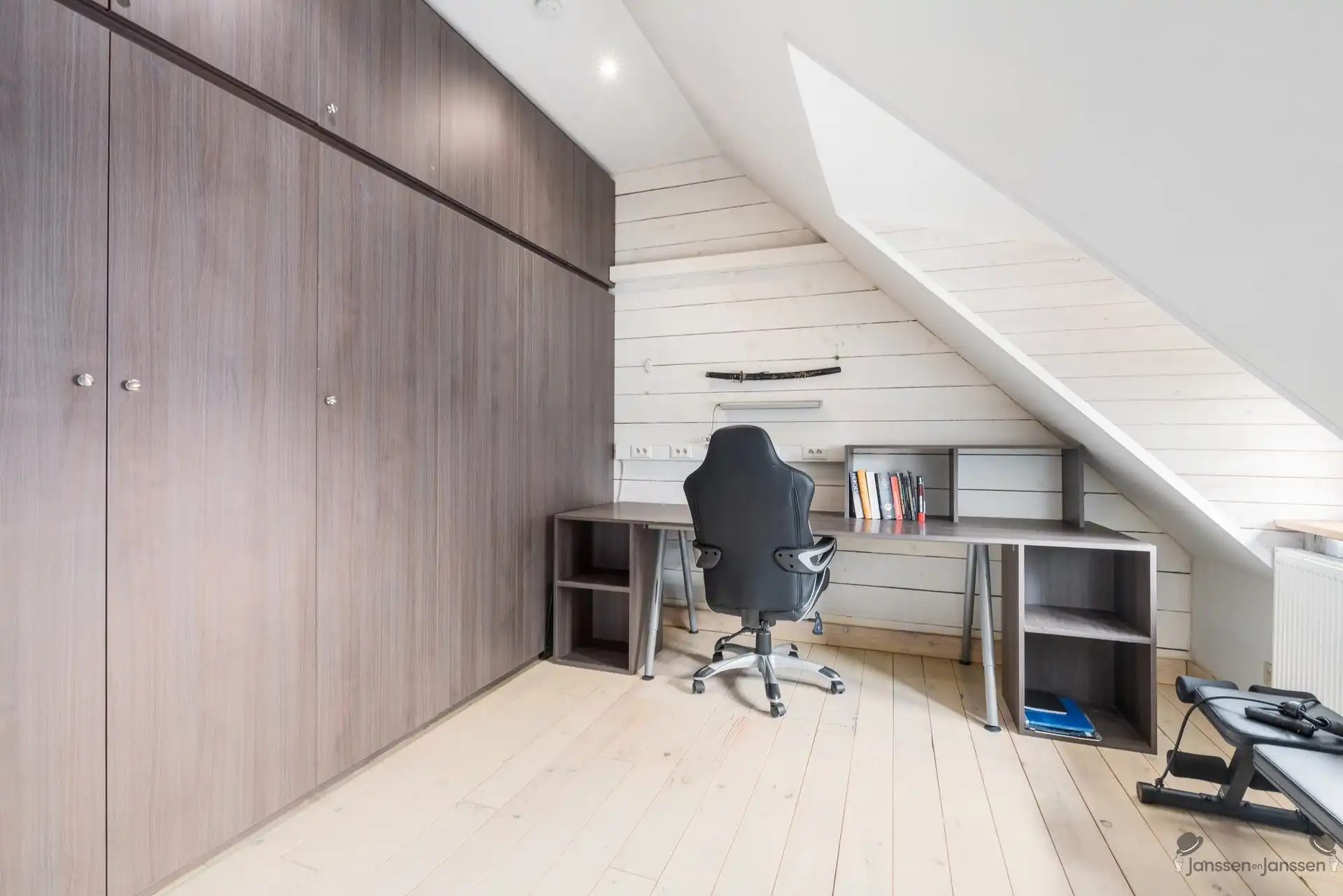 Karaktervolle interbellumvilla met hedendaags comfort nabij het hart van Genk foto 19