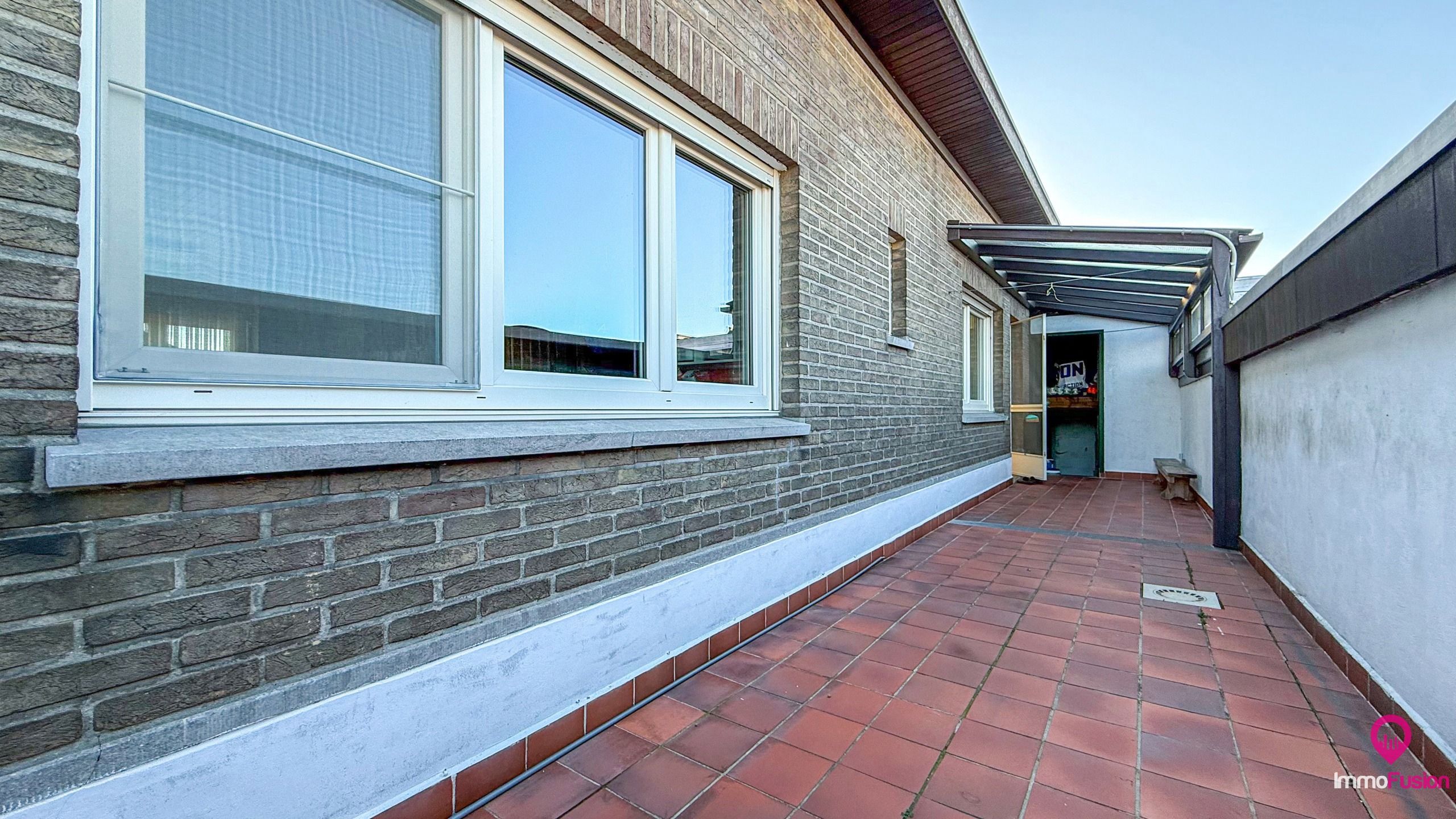 Uniek woon-werkpand met vergunde loods van 110m² en 5 slpks! foto 32