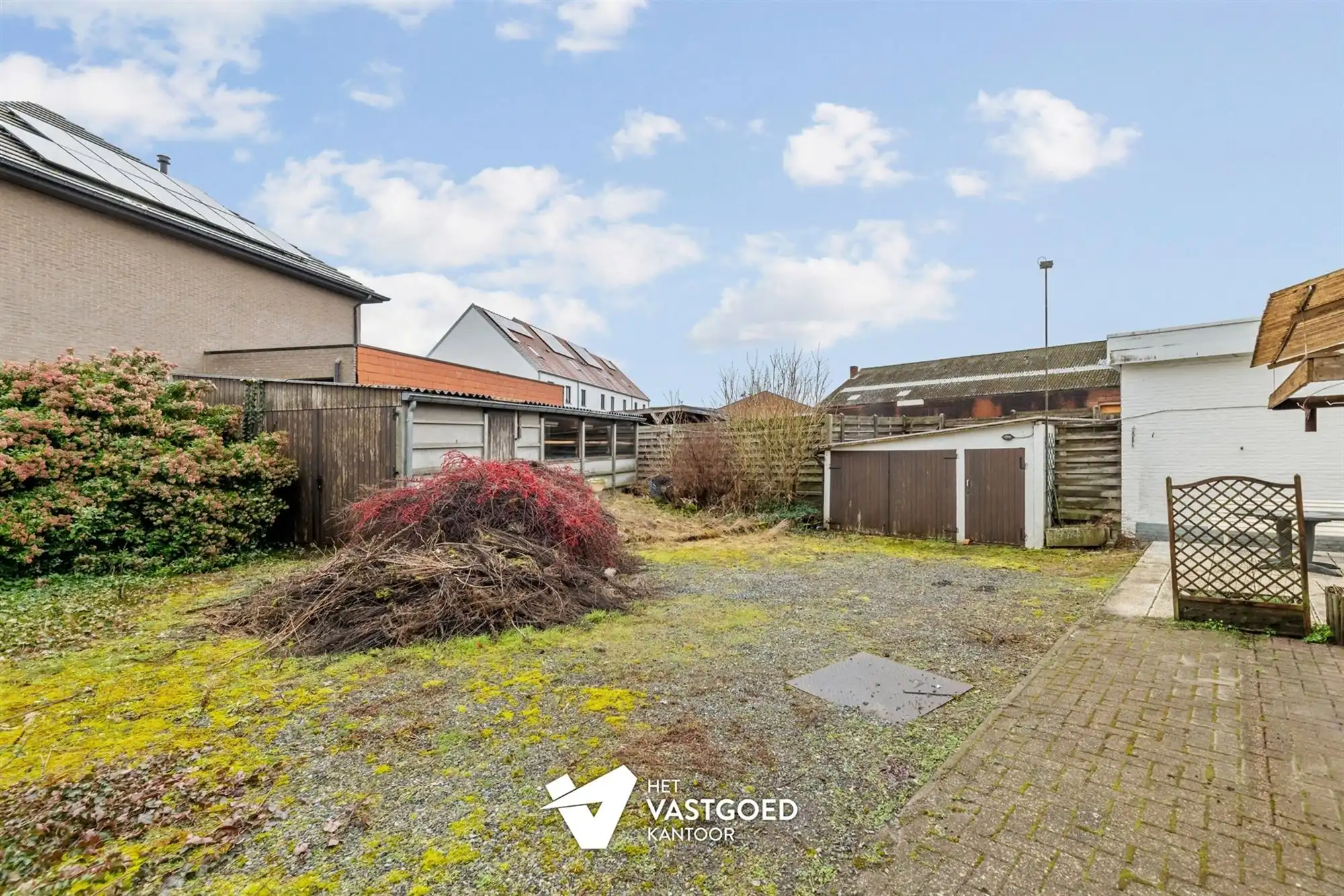 CENTRAAL GELEGEN, RUIME WONING MET VEEL MOGELIJKHEDEN! foto 25