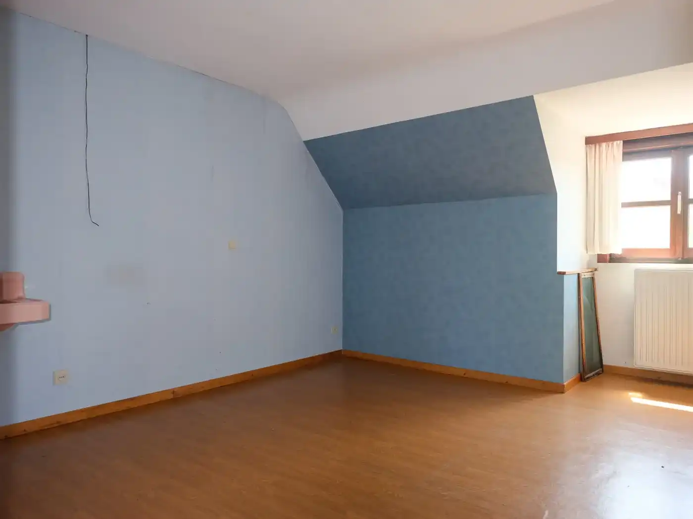Uniek pand op 3.515 m² met prachtige tuin en volop privacy in Ingelmunster foto 12