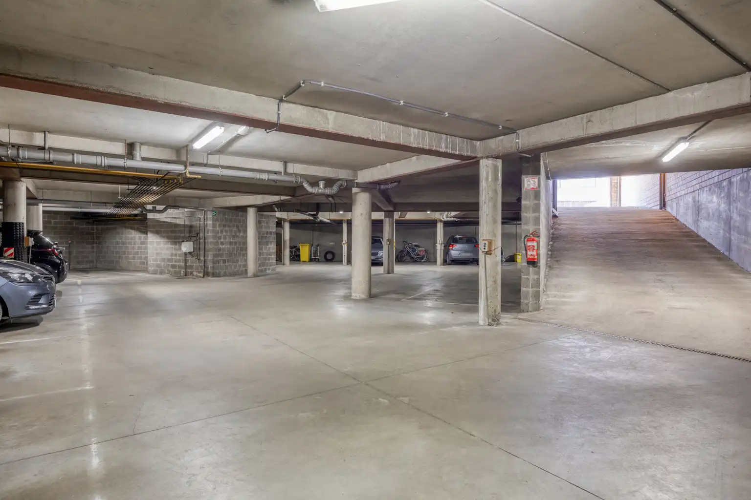 Centraal gelegen appartement met staanplaats foto 14