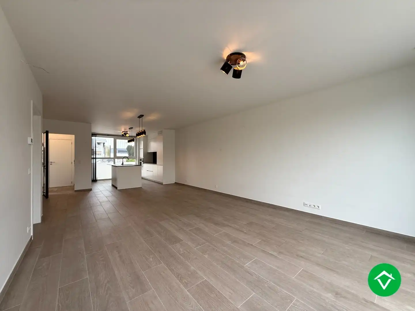 Nieuwbouwwoning met 3 slaapkamers, carport en tuin foto 5