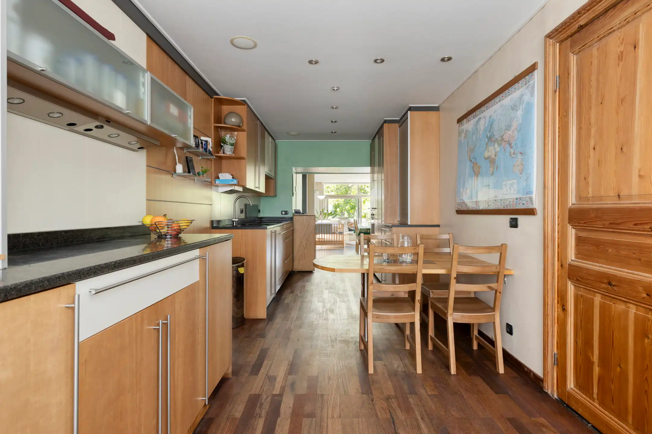 MELLE - Ruime woning met prachtige tuin op centrale locatie foto 11