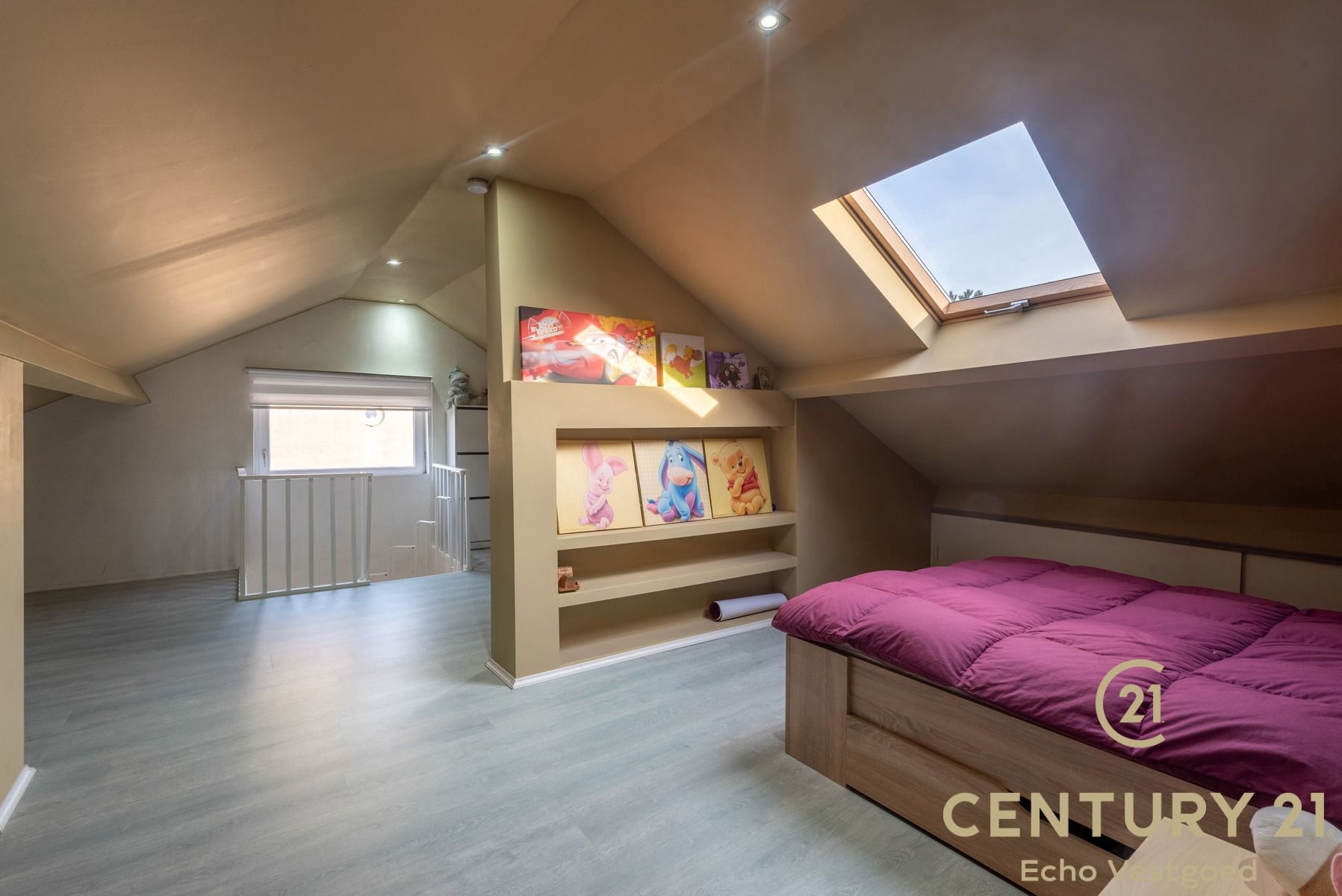 Recent gerenoveerde ruime woning met prachtige tuinlounge foto 22