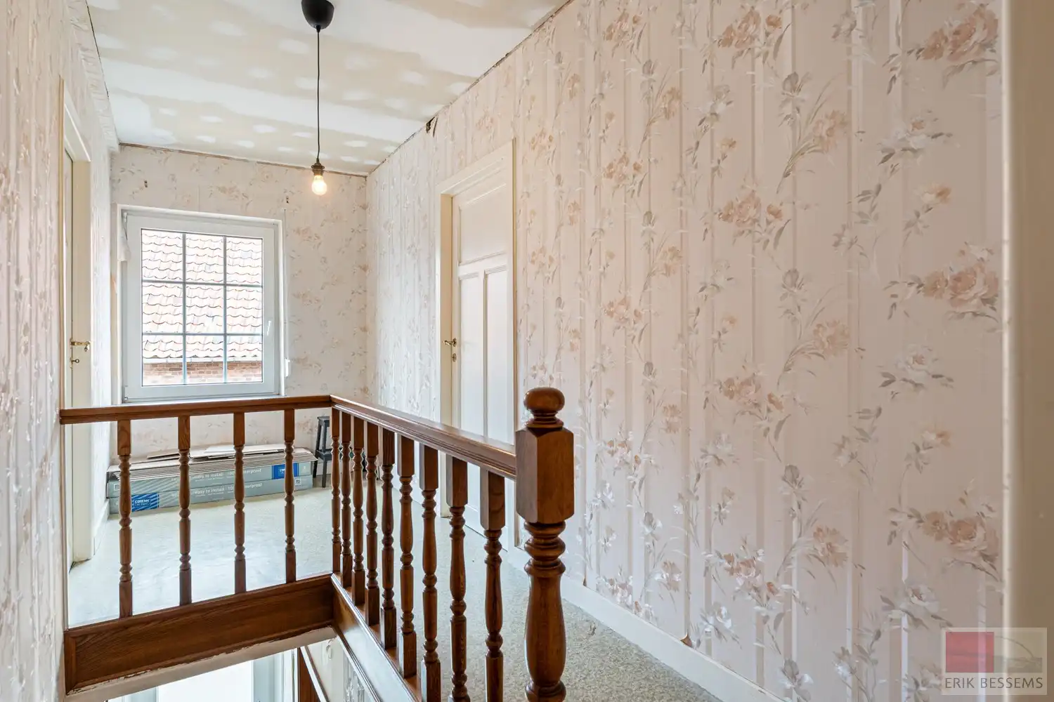 Gedeeltelijk gerenoveerde (vierkants)hoeve, met een potentieel woonoppervlakte van 547m² gelegen op een perceel van 1366m². foto 13