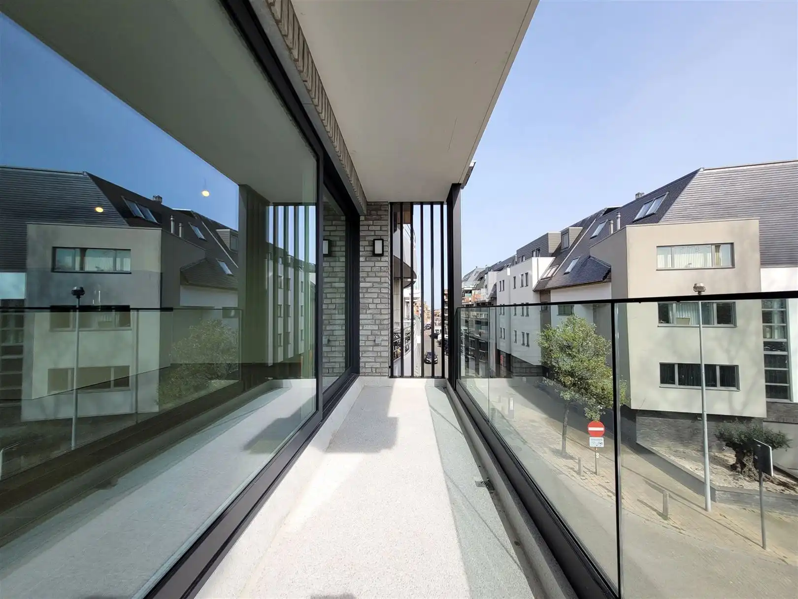 Ongemeubeld nieuwbouwappartement met 2 slaapkamers foto 5