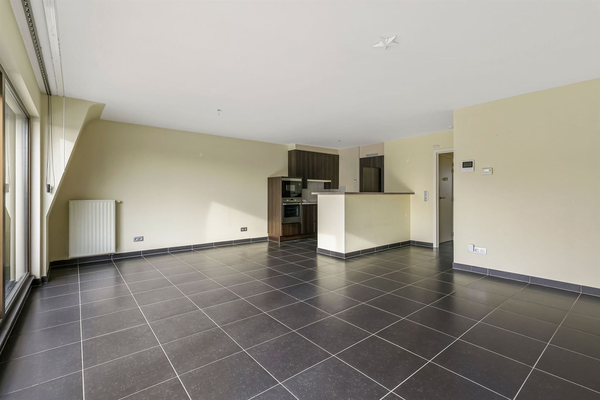 CENTRALE LIGGING / ZONNIG foto 7