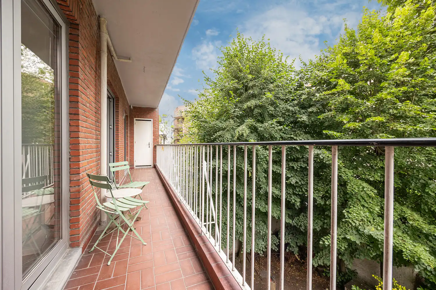 Architecturaal gerenoveerd en energiezuinig (EPC B) appartement van 215 m² met aangenaam terras op toplocatie op het Zuid foto 12