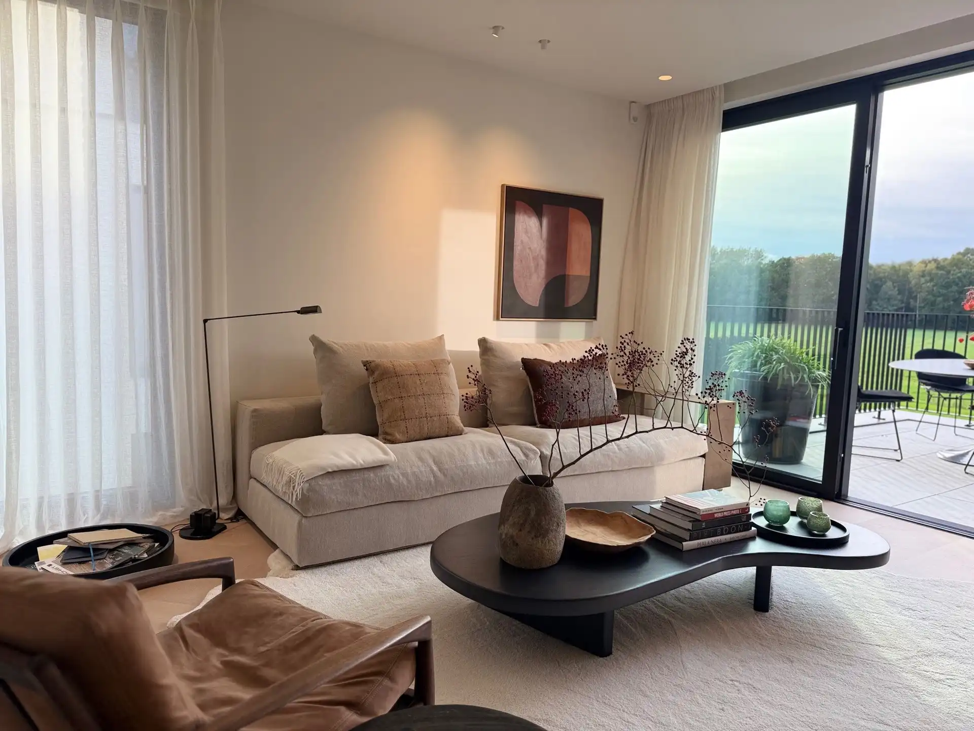 Zonnig luxueus afgewerkt appartement met weids uitzicht! foto 6