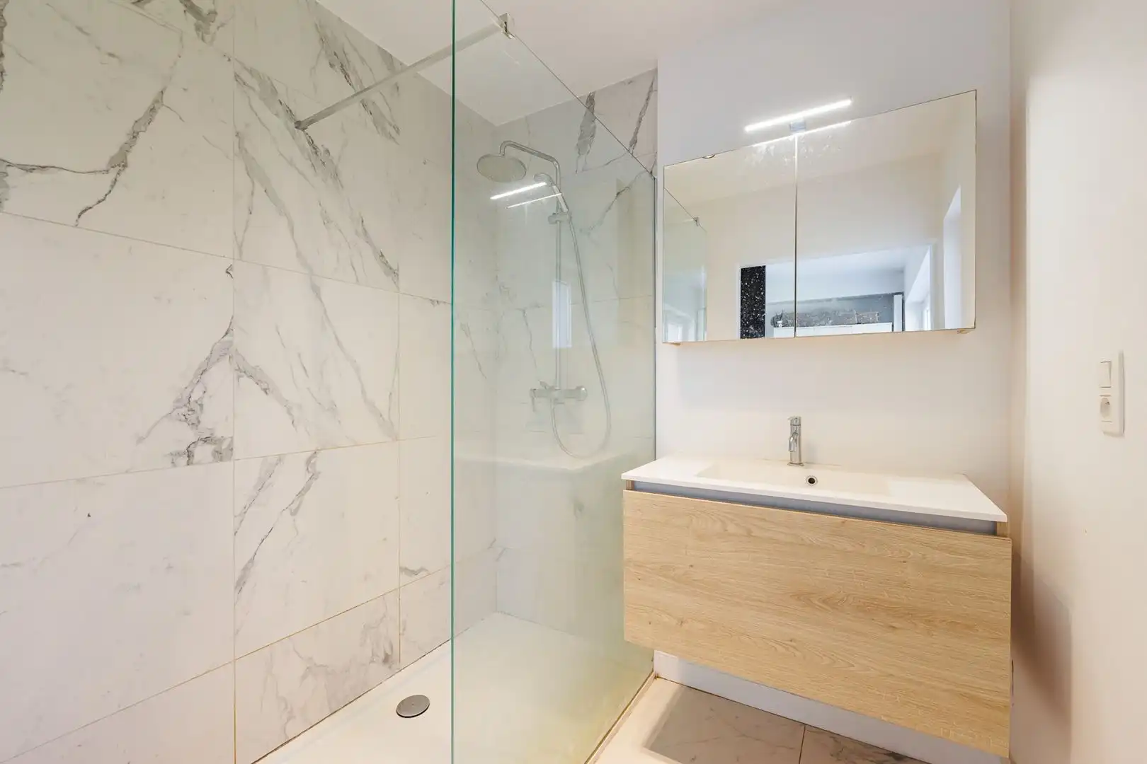 Opbrengsteigendom met 3 APP te Distelhoek foto 17