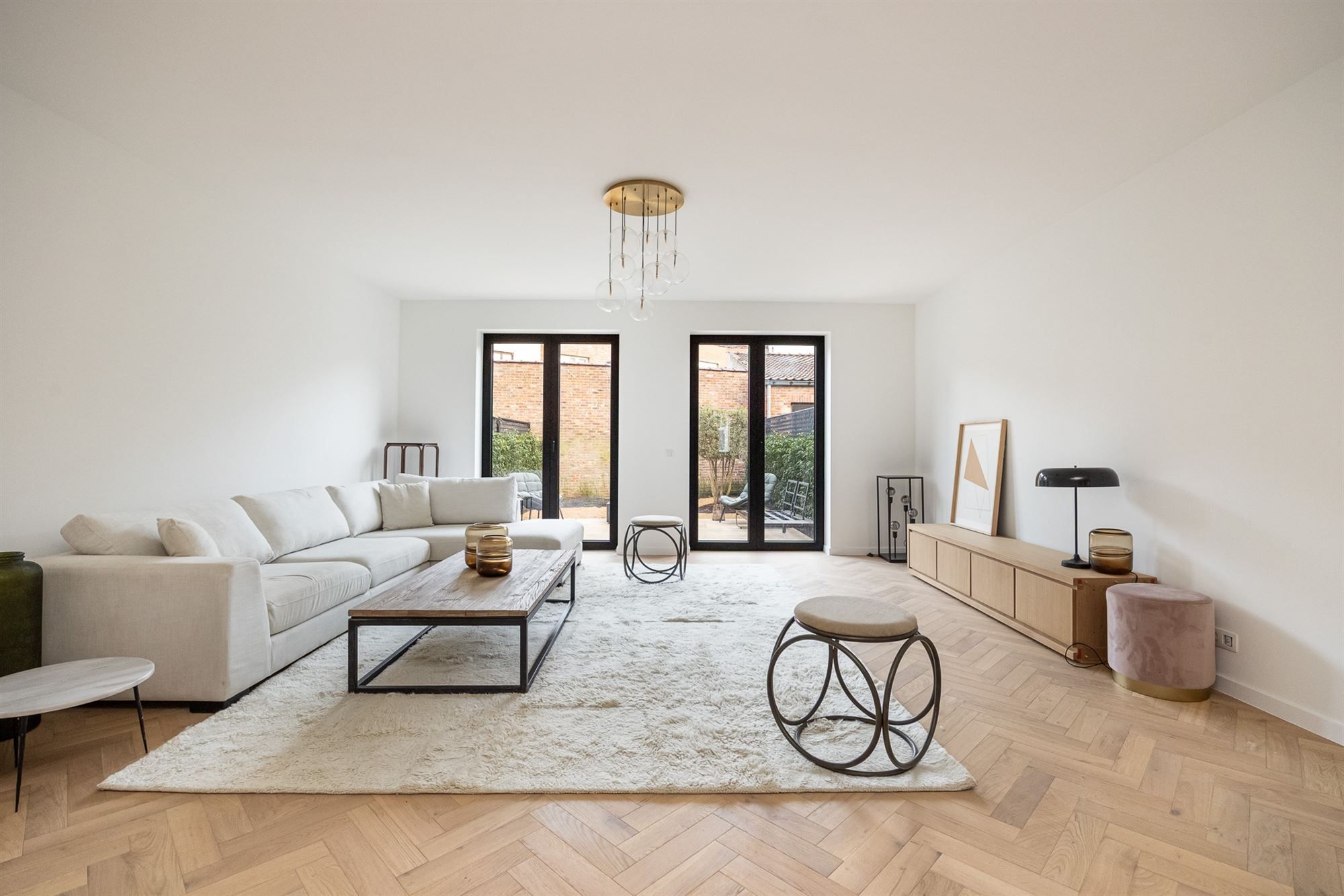 Nieuwbouwwoning met vier slaapkamers en tuin foto 5