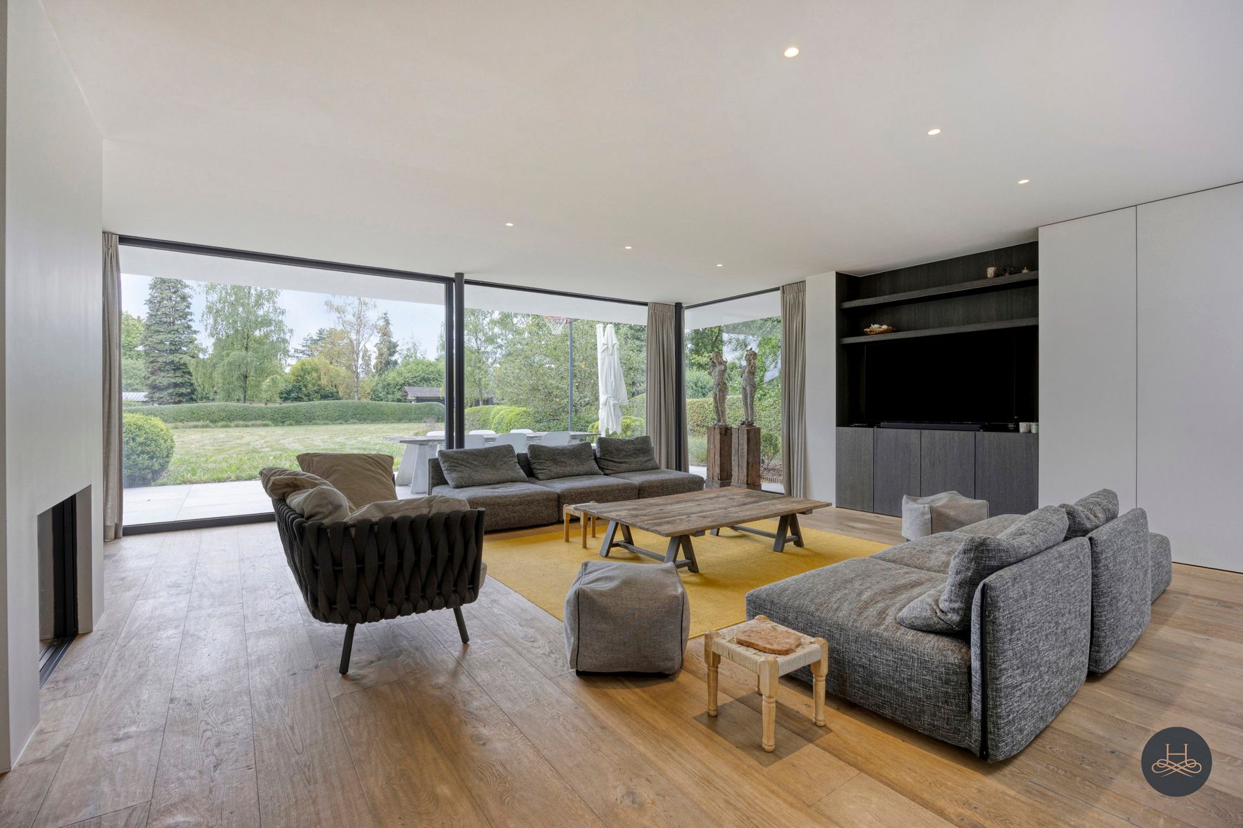 Prachtige, rustig gelegen villa met praktijk en royale tuin foto 13