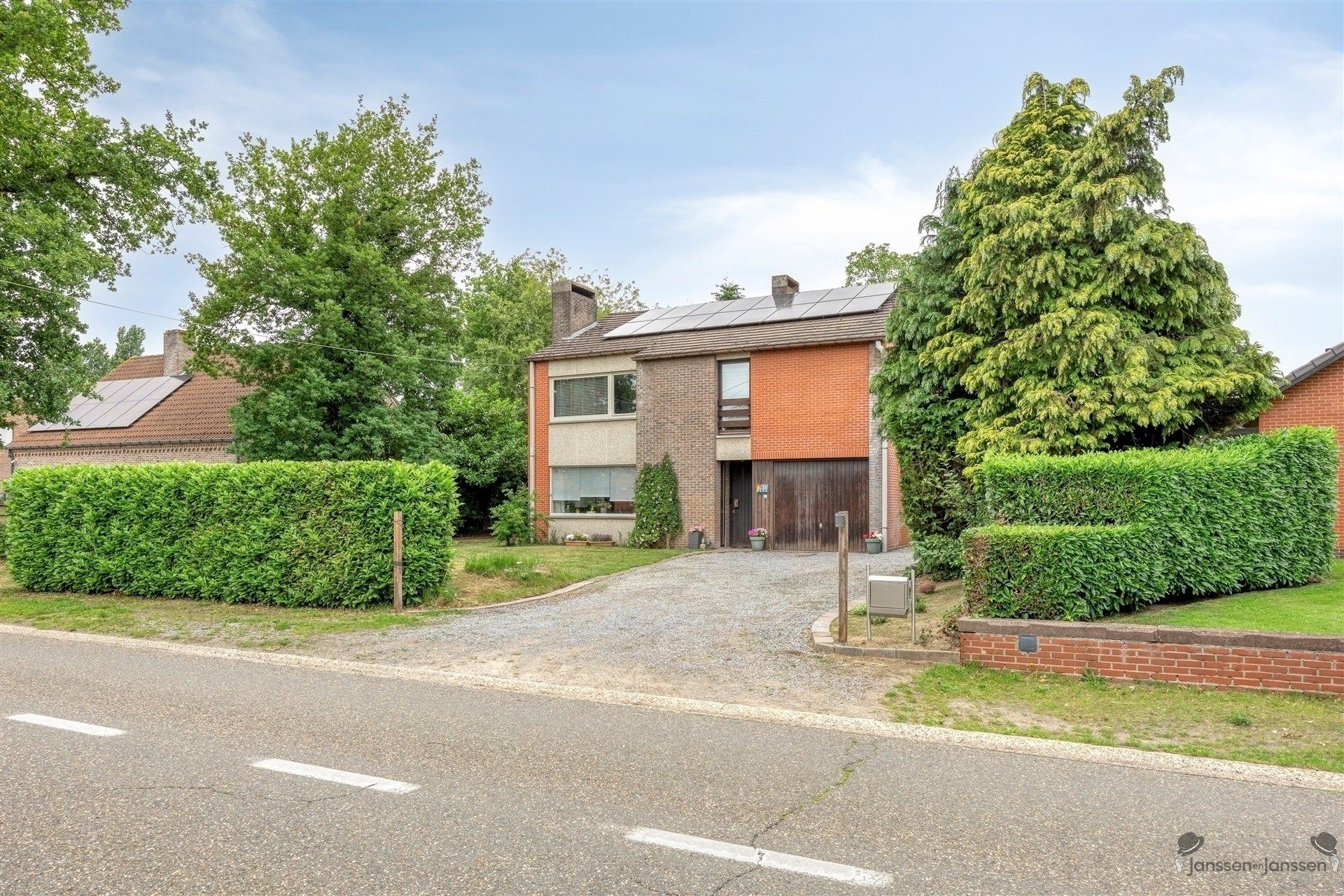 Uniek en ruim wonen met 5 slaapkamers in het groen te Pelt foto 21