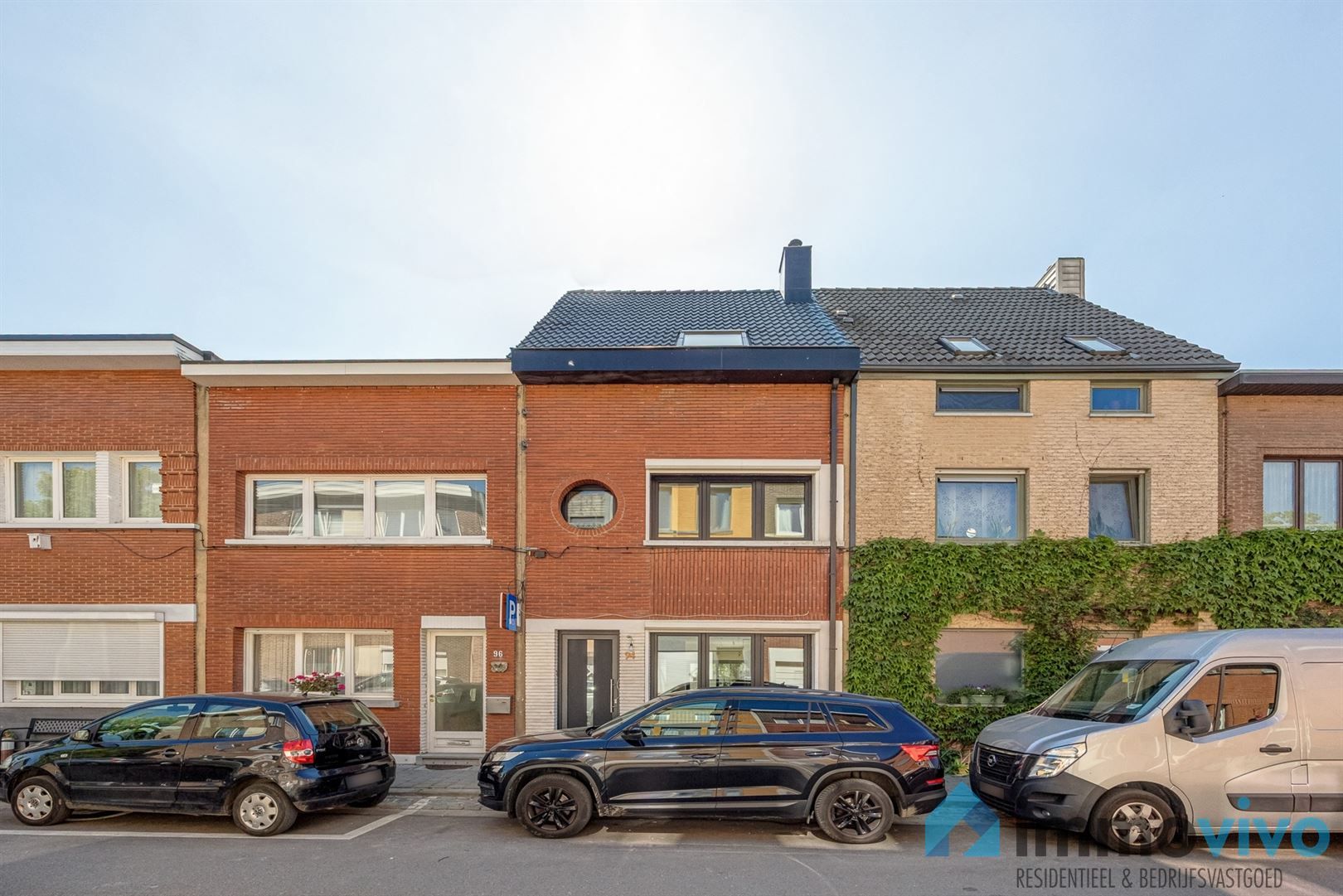 Volledig gerenoveerde woning met vier slaapkamers, twee badkamers en stadstuin foto 18