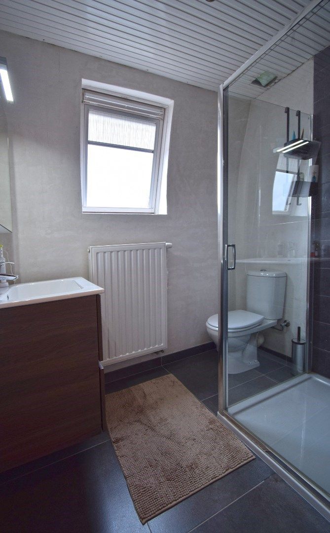 KARAKTERVOLLE WONING MET STADSTUIN foto 11