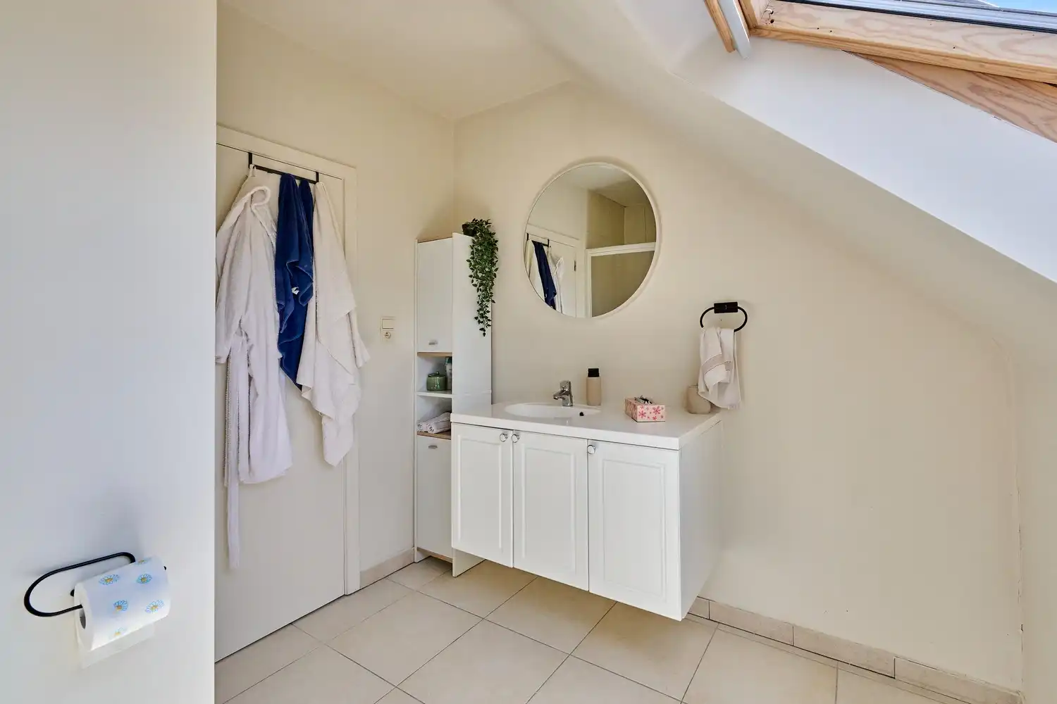 Goed onderhouden duplex appartement nabij de stadsrand foto 10