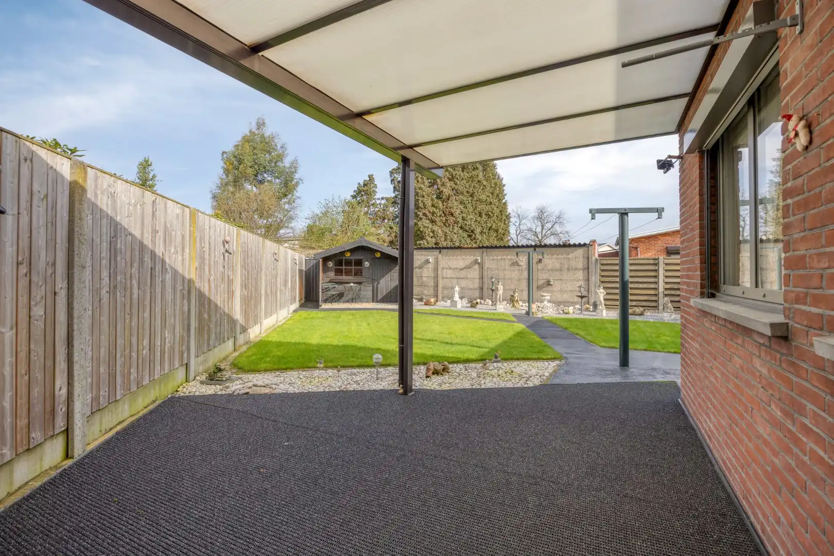 Ruim ingedeelde gelijkvloers woning op een mooi breed perceel van 812 m². foto 36