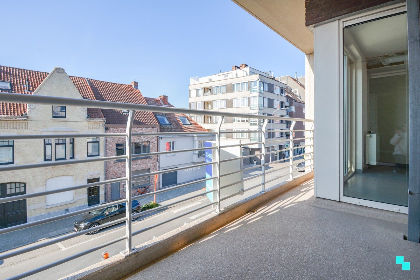 Instapklaar, energiezuinig appartement met staanplaats te Roeselare foto 7