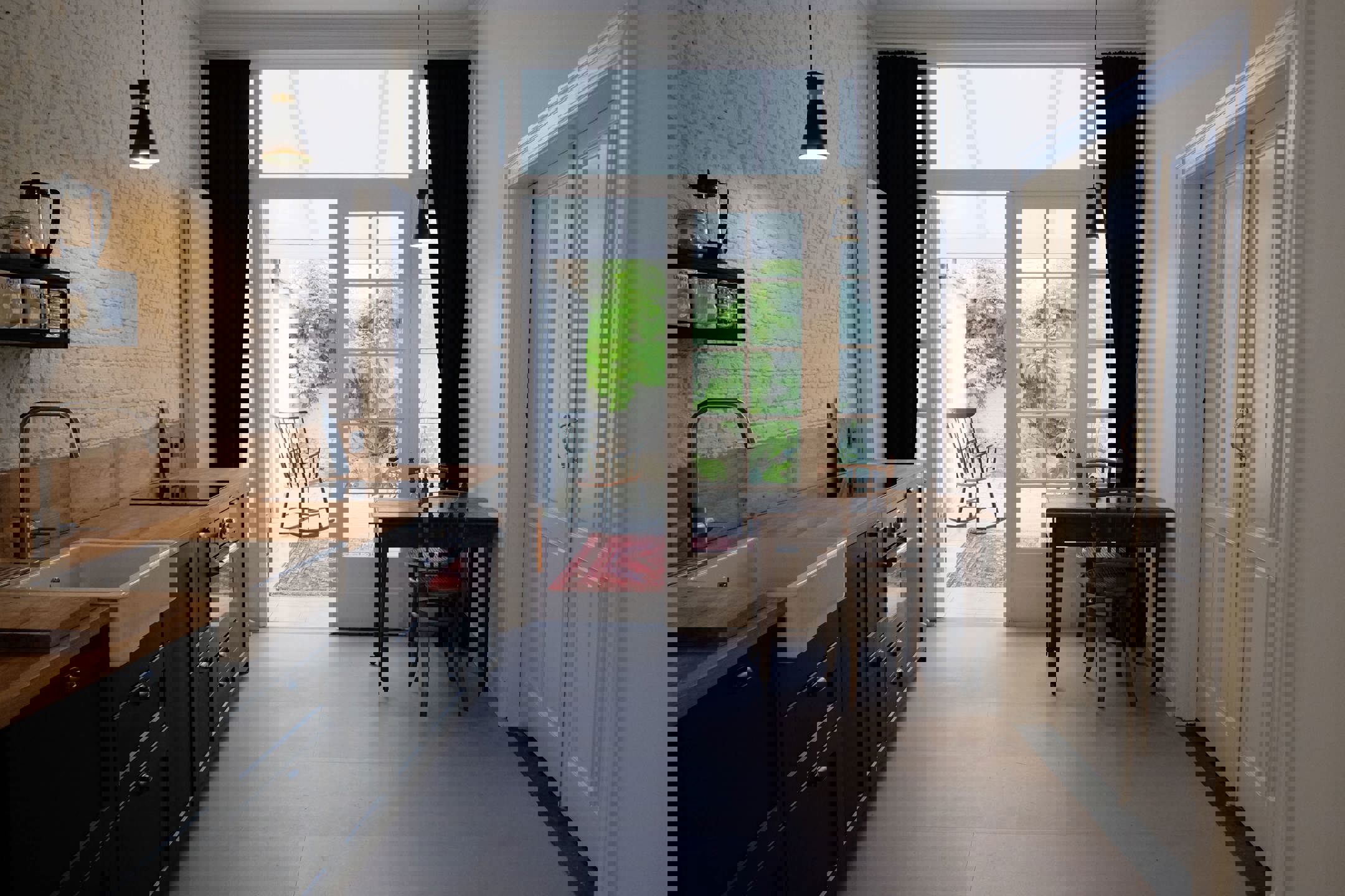Leuke gelijkvloerse studio met koer foto 6