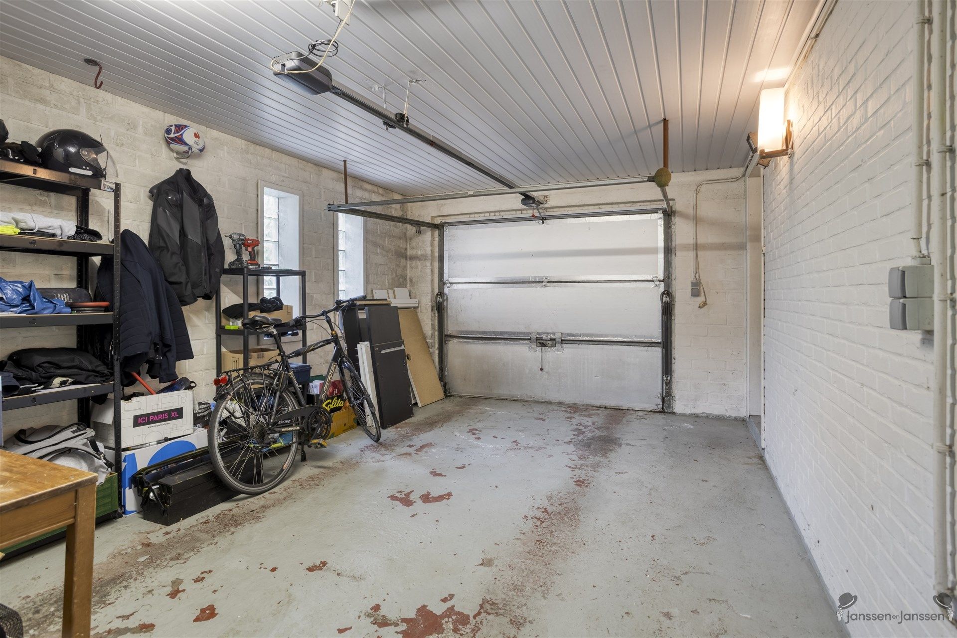 Woning op mooi villaperceel van 1.500 m² foto 24