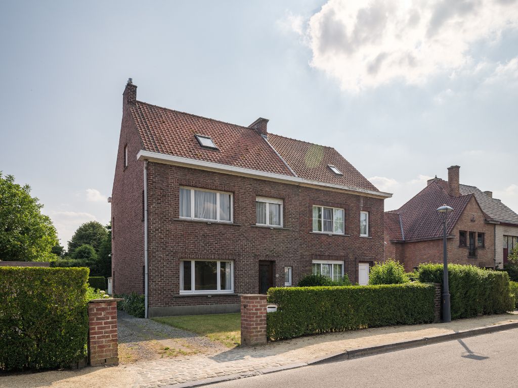 Halfopen bebouwing op een zuidgericht perceel van 576 m² foto 3