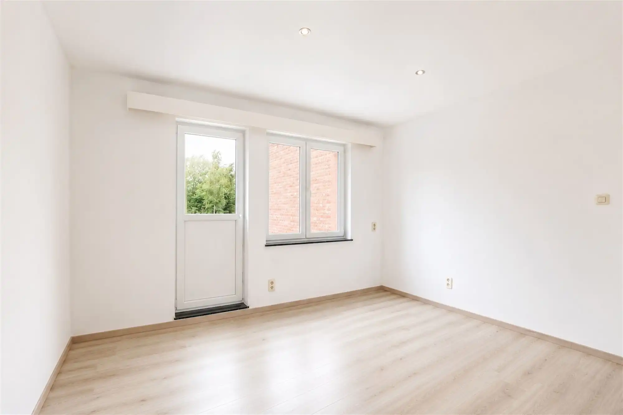 Instapklare woning met twee slaapkamers te Wilrijk foto 7