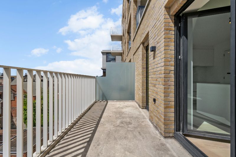 Modern nieuwbouwappartement te koop in Roeselare met gunstige oriëntatie foto 4