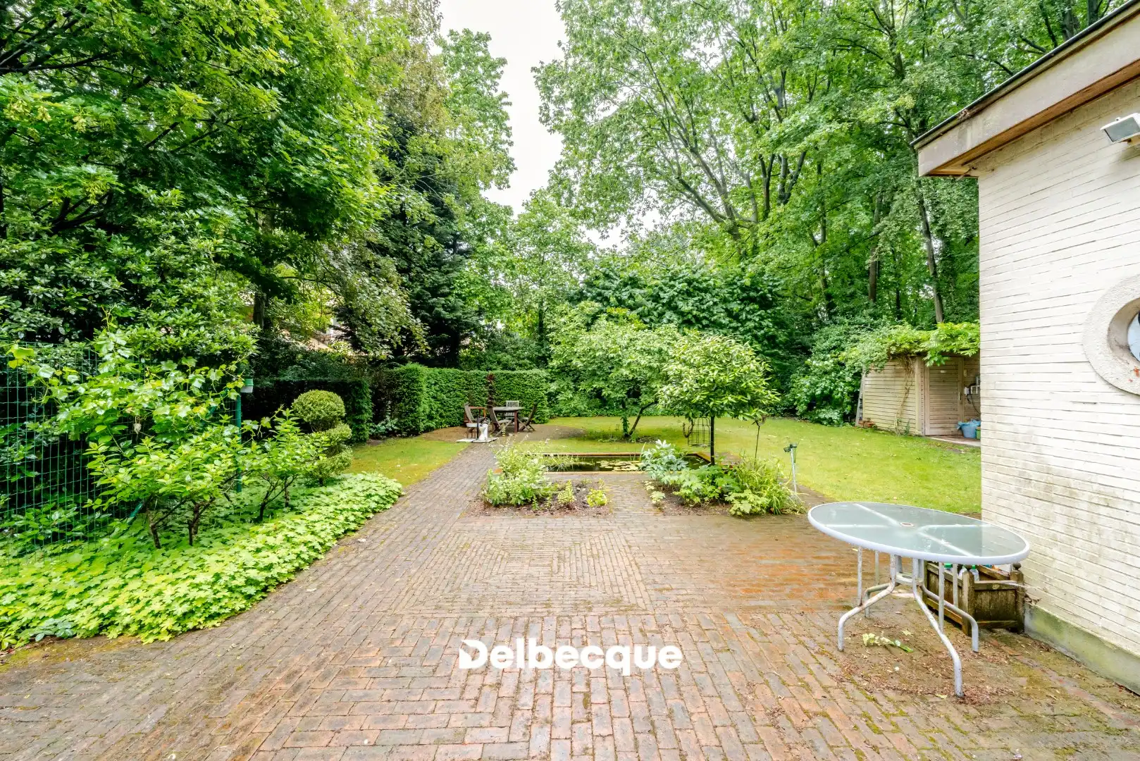Karaktervolle villa in interbellumstijl op ruim perceel in gegeerde villawijk te Sint-Kruis foto 6