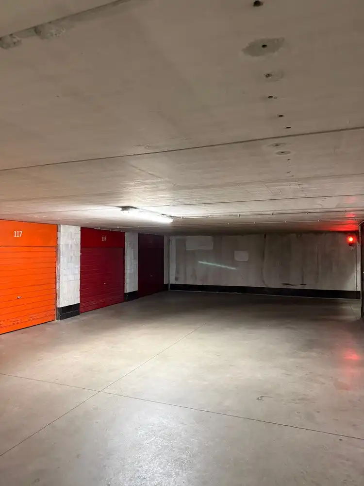 PARKING PERMEKE foto 4