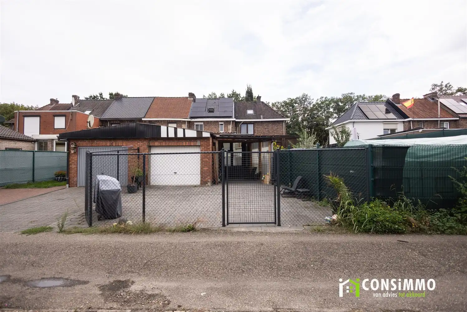 Gezinswoning met 3 slaapkamers, zonnepanelen en garage in Genk-Zwartberg foto 32