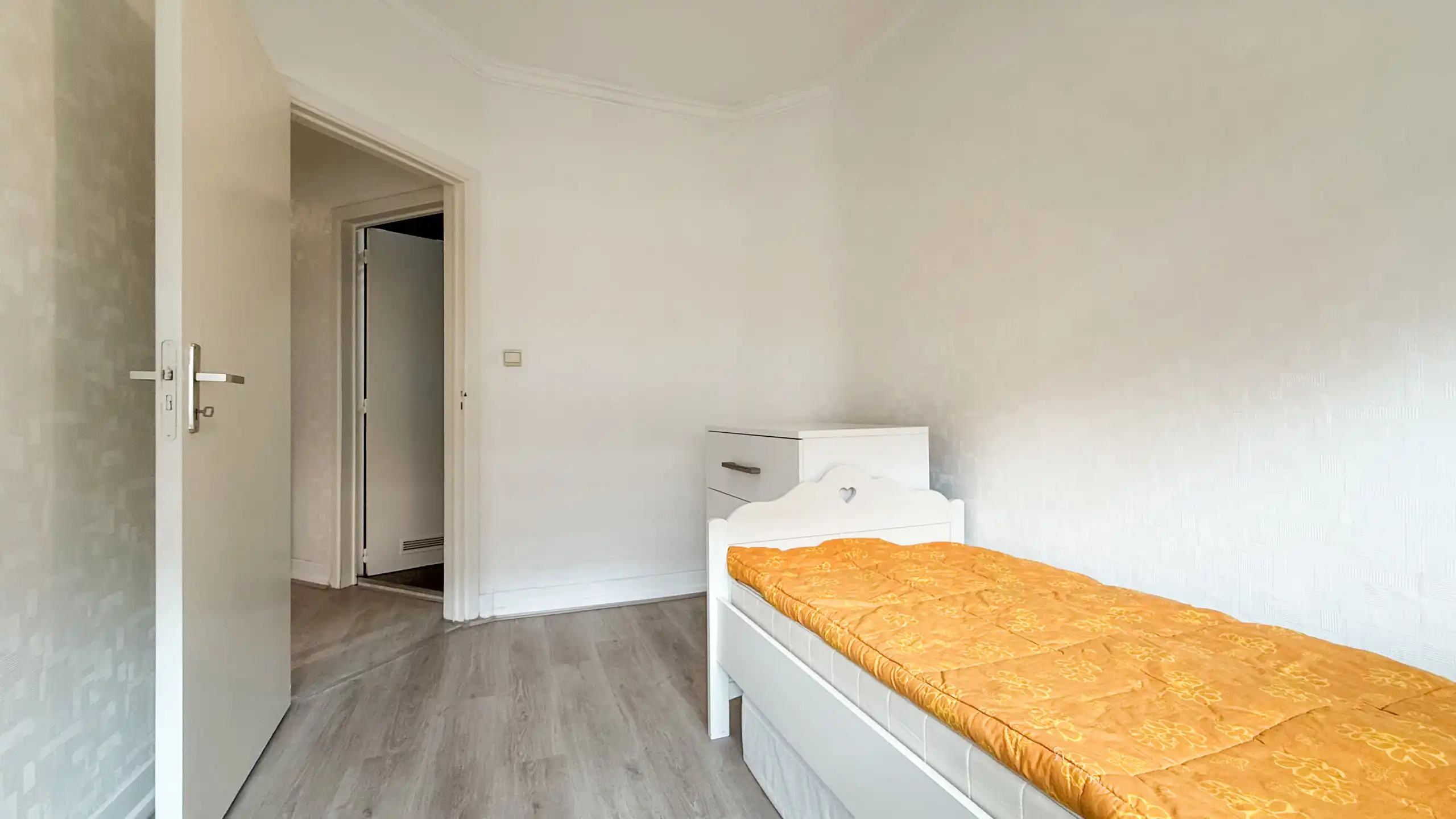 Gezinswoning met 4 slaapkamers centraal in Heusden! foto 26
