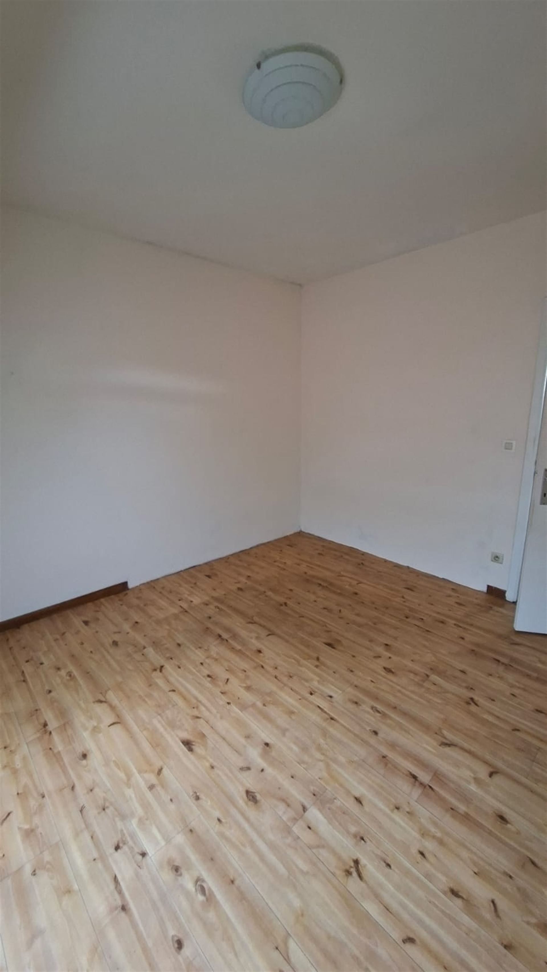 Gezellig appartement met ruim terras in centrum Boom! foto 13