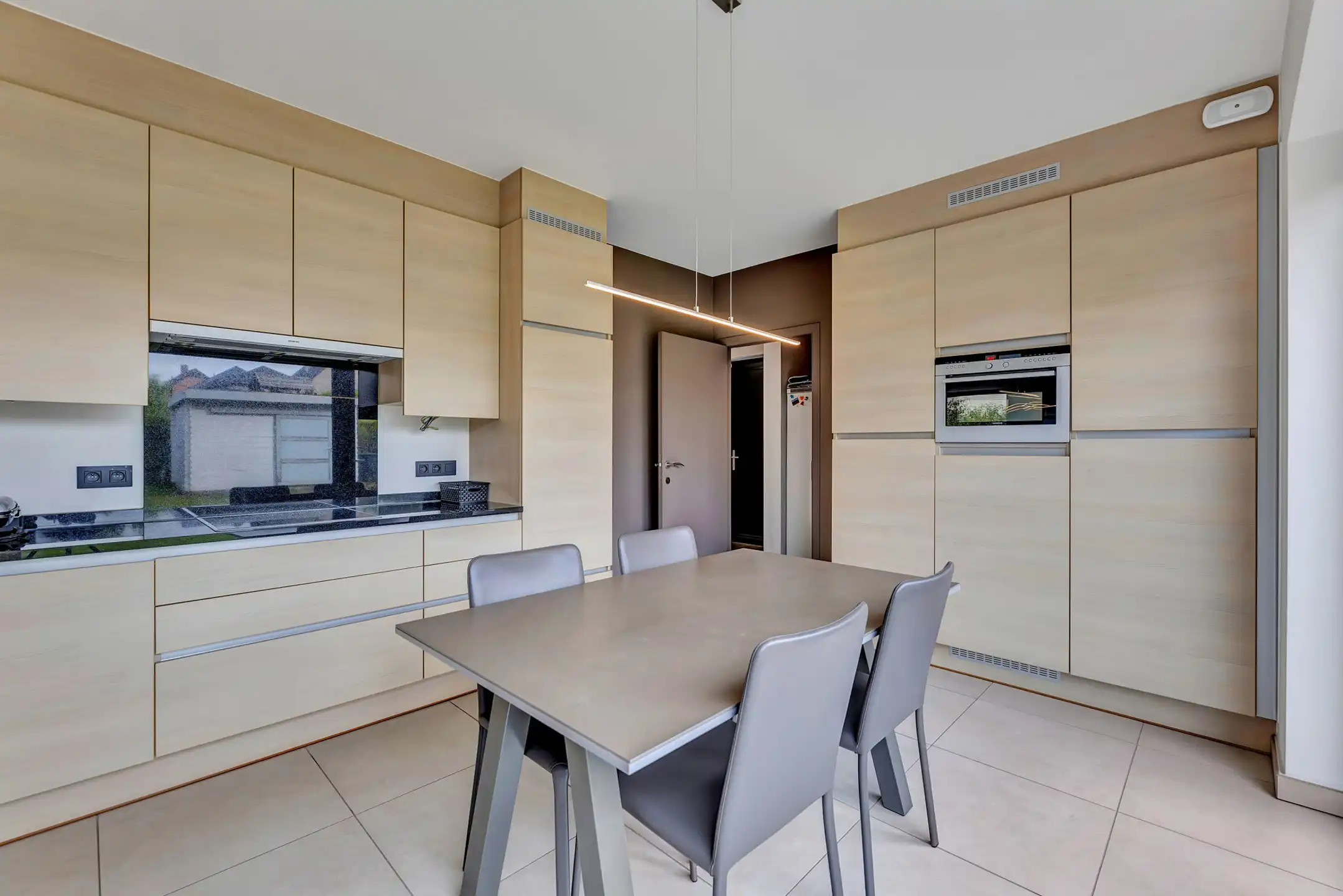 Landelijk gelegen villa met 4 slaapkamers te Pajottegem foto 8