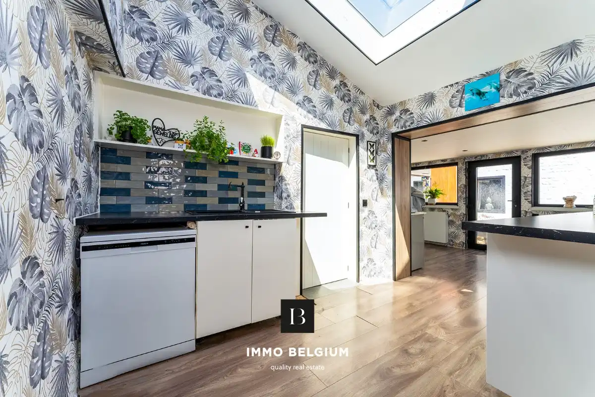 Gerenoveerde woning nabij het strand van de Vosseslag foto 8