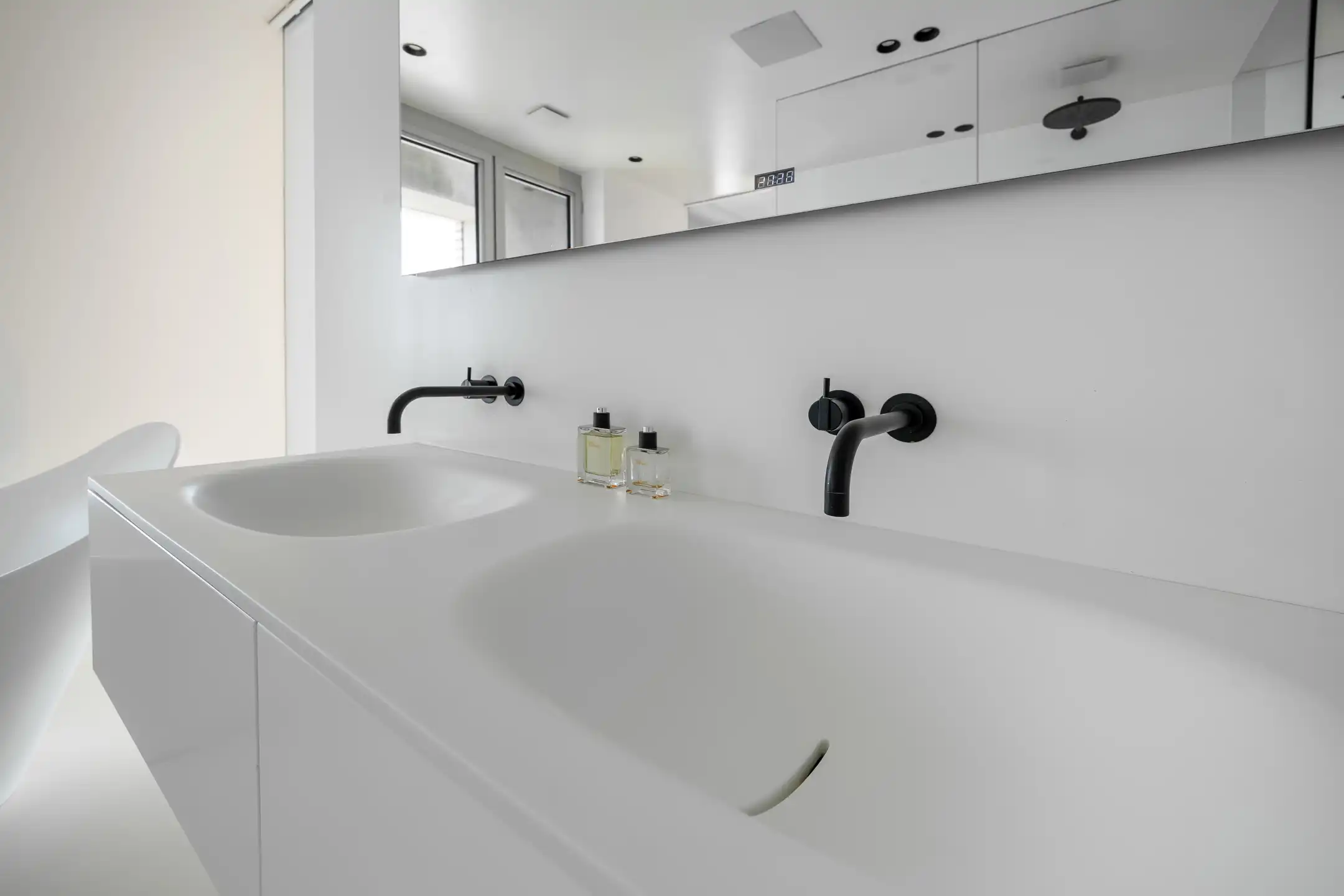 Duplex-penthouse met zicht over de Antwerpse skyline foto 21