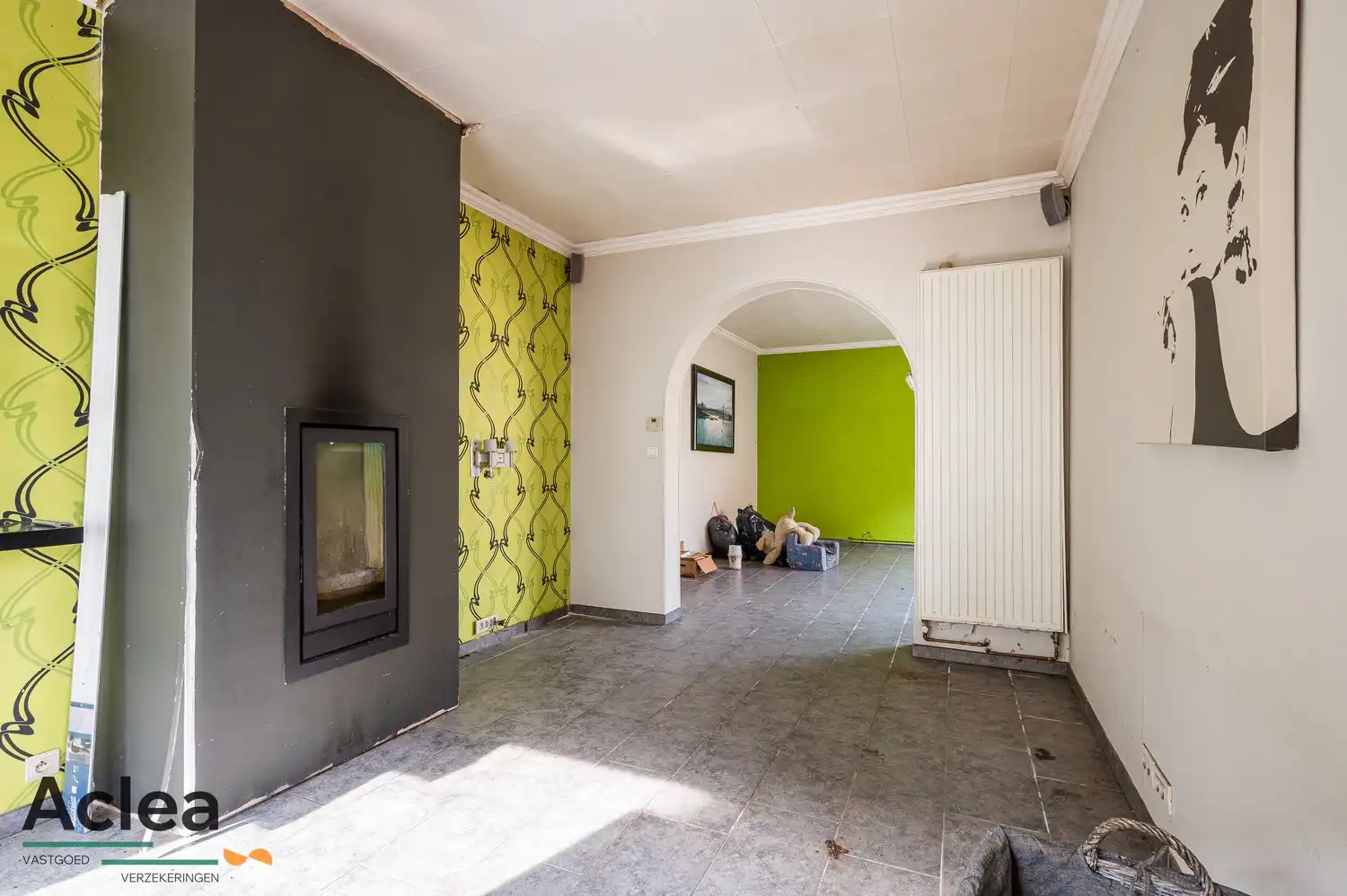 Te renoveren woning met grote magazijnruimte en veel potentieel foto 13