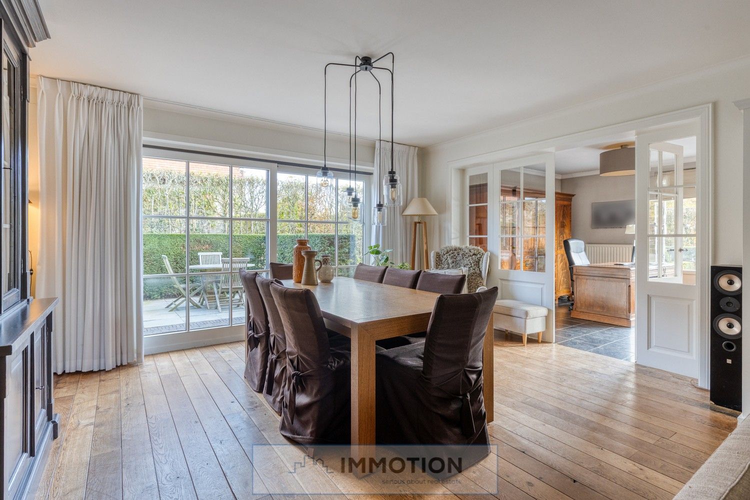 Ruime villa met 6 slaapkamers op mooi perceel in villawijk te Marke foto 8