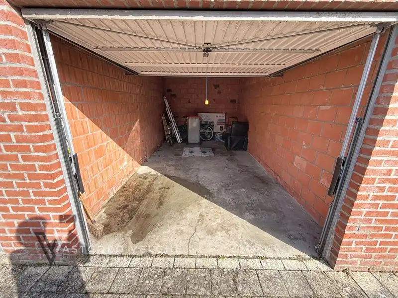 Te koop Eigentijds dakappartement van 89m² op centrale ligging met ruime zolder van maar liefst 30m² en garagebox van 20m² foto 36