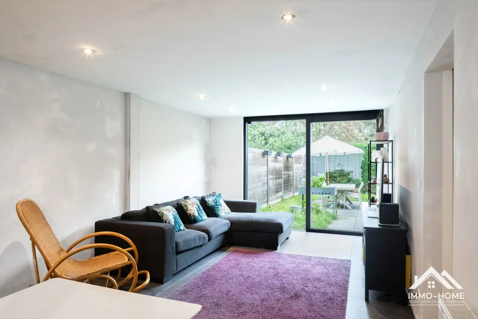 Prachtige gerenoveerde woning op een topligging in Sint-Amandsberg! foto 9