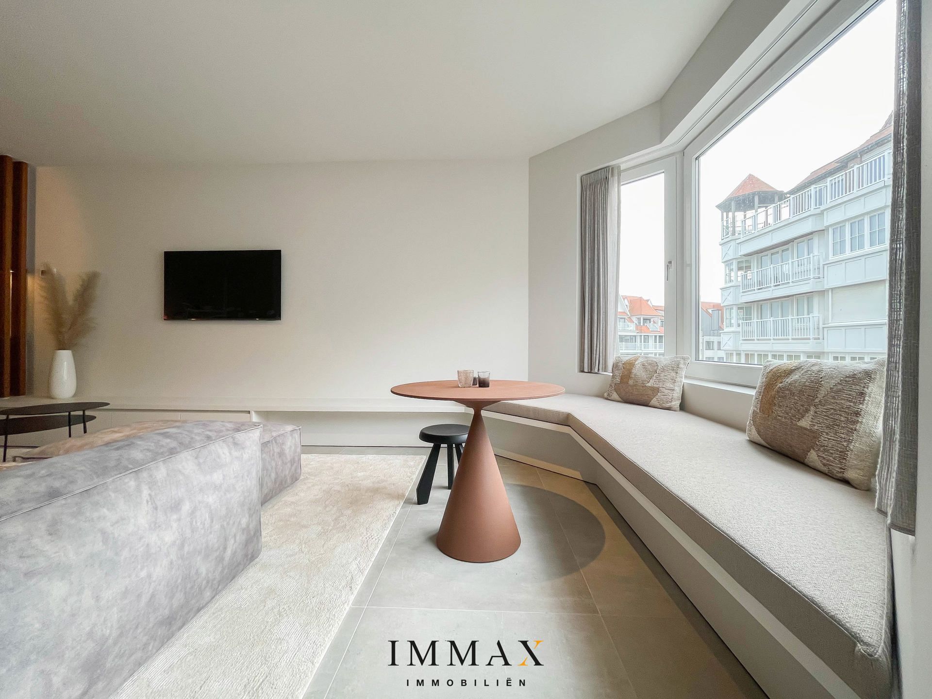 Luxueus gerenoveerd, zijdelings zeezicht appartement | Knokke foto 2