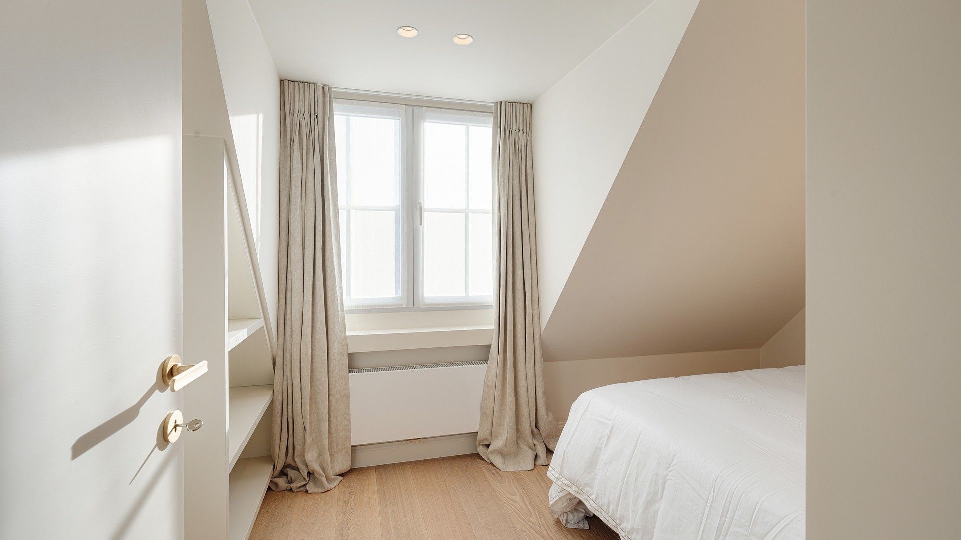 Hoekappartement met zicht op het Zegemeer en 3 slaapkamers. foto 27