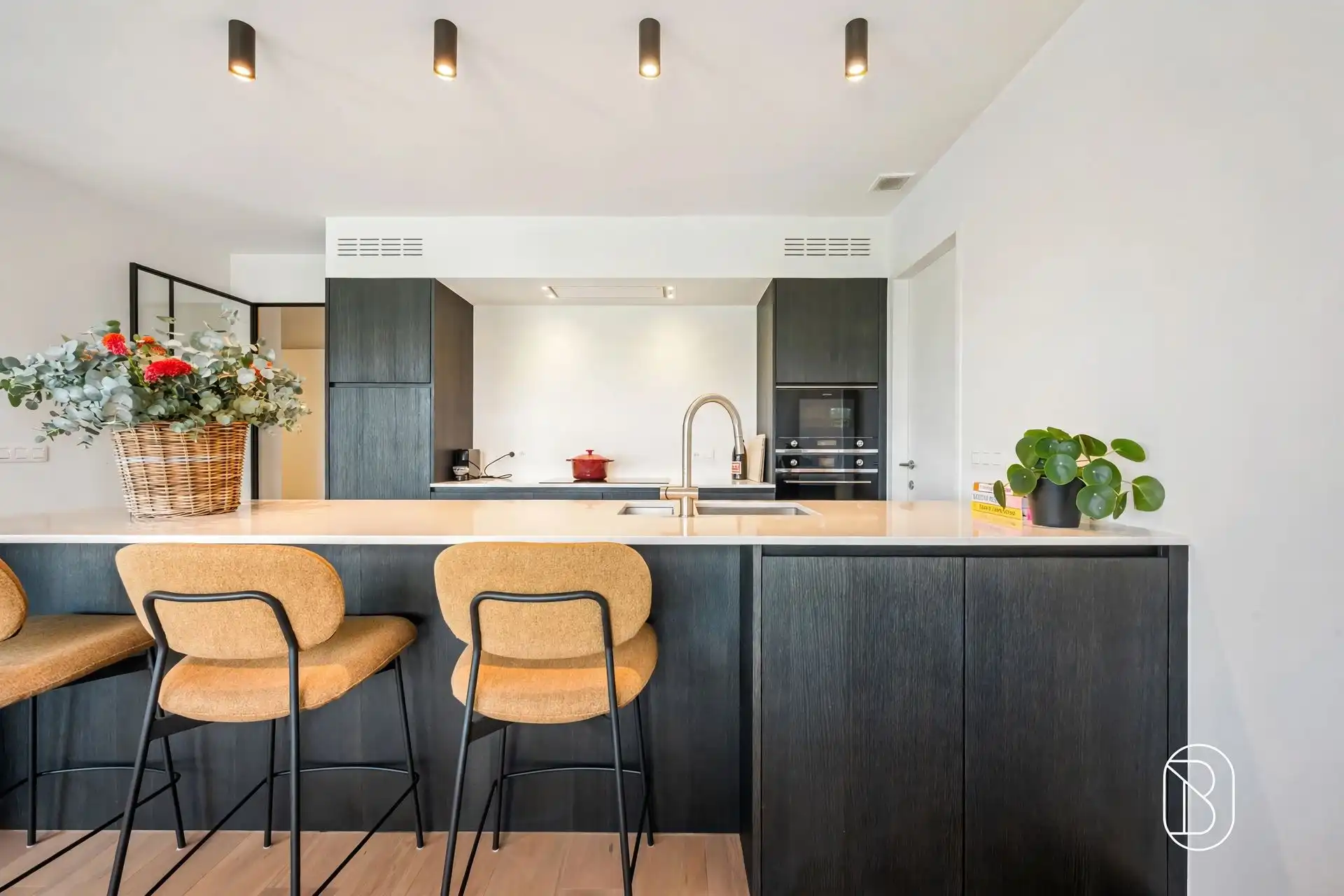 Mooi appartement met zuidgericht terras in centrum Waregem foto 11