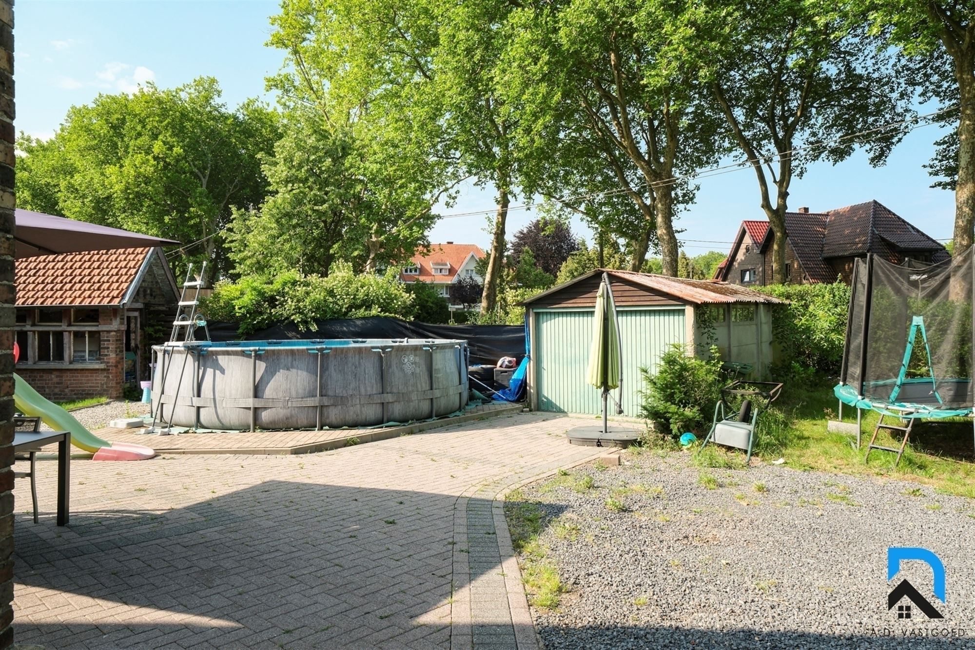 Woning met 5 slaapkamers op riant hoekperceel foto 18